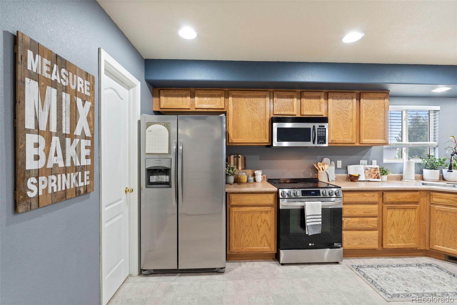 MLS Image #5 for 2060  pinyon jay drive,colorado springs, Colorado