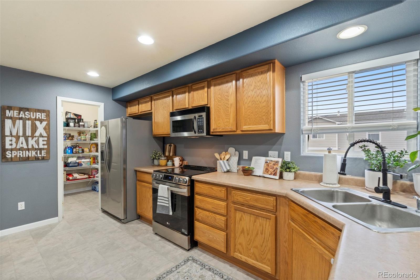 MLS Image #7 for 2060  pinyon jay drive,colorado springs, Colorado