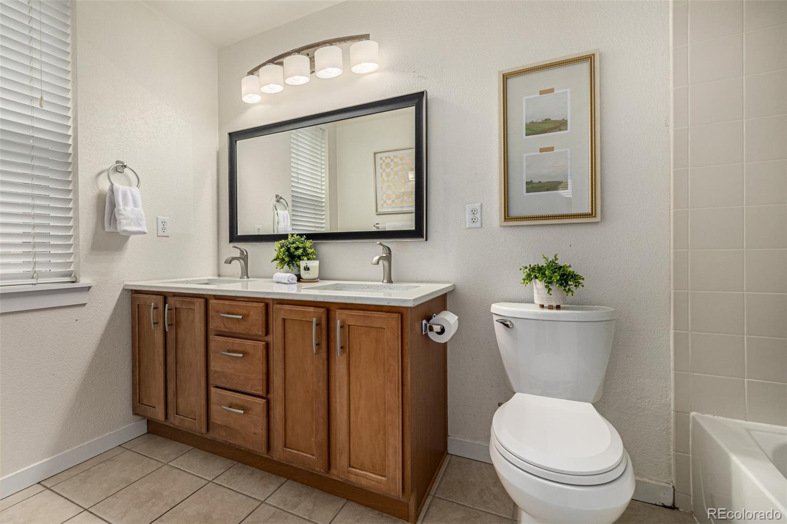 MLS Image #27 for 9833 e 26th avenue,denver, Colorado