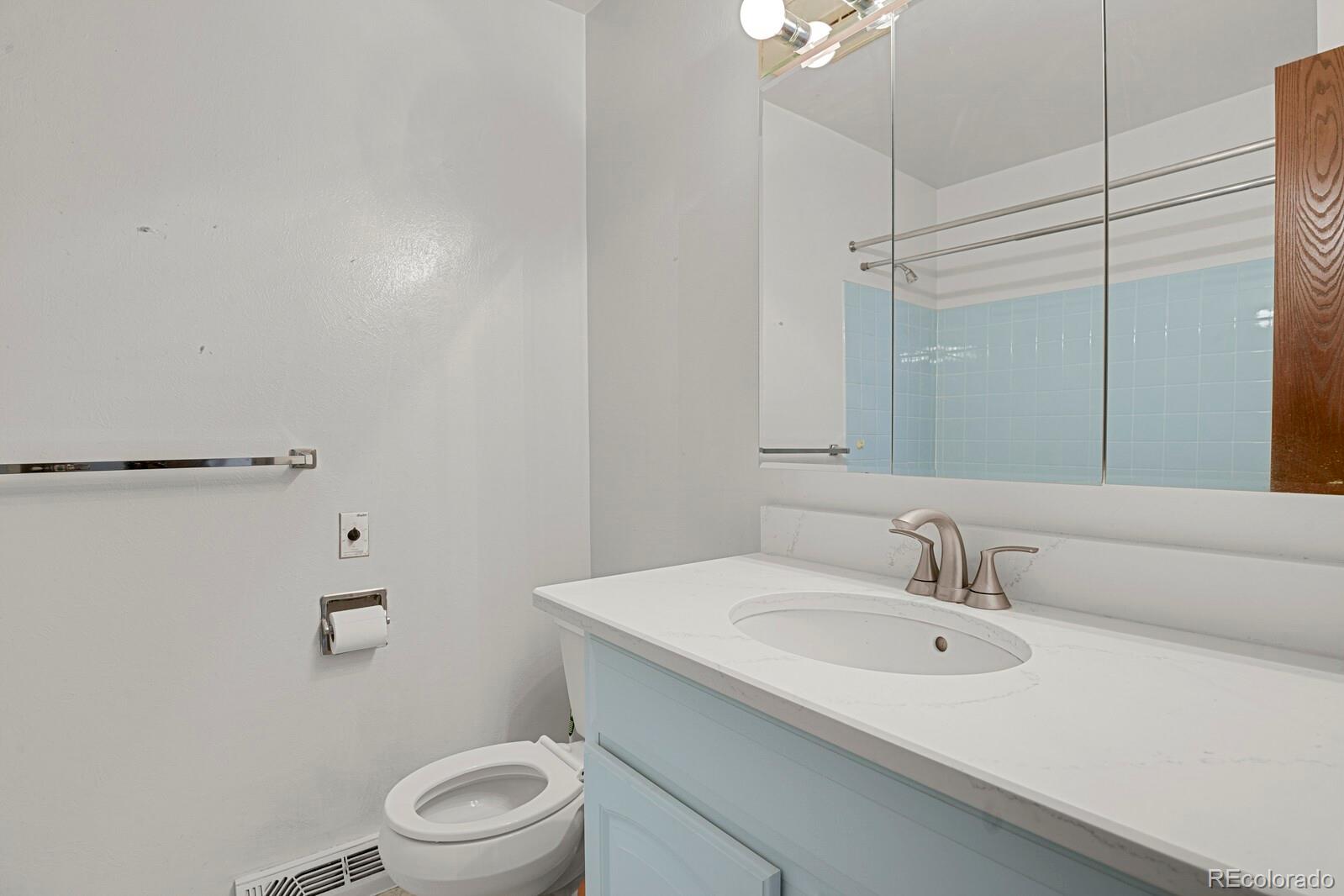 MLS Image #18 for 13276 w warren circle,lakewood, Colorado