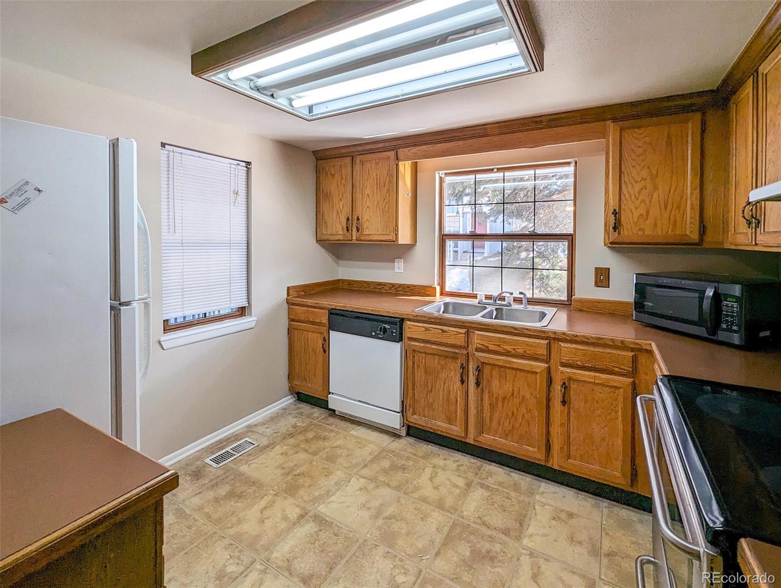 MLS Image #11 for 2587  hatch circle,colorado springs, Colorado