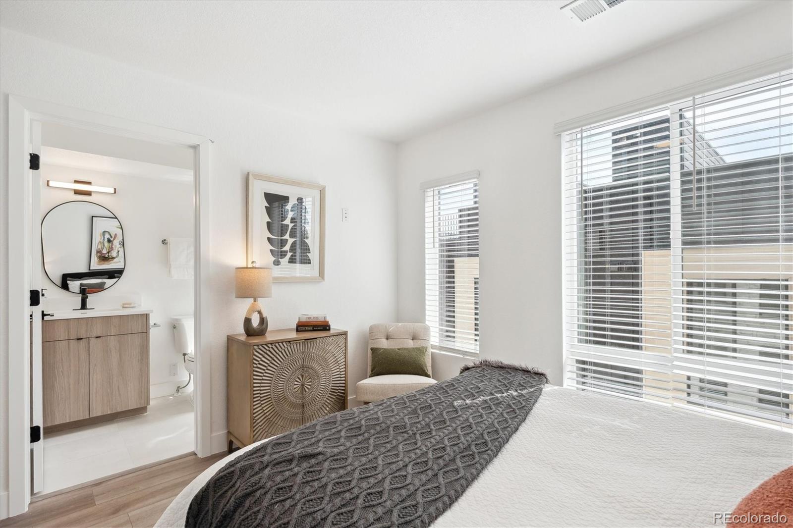 MLS Image #26 for 5128 w 26th avenue 207,denver, Colorado