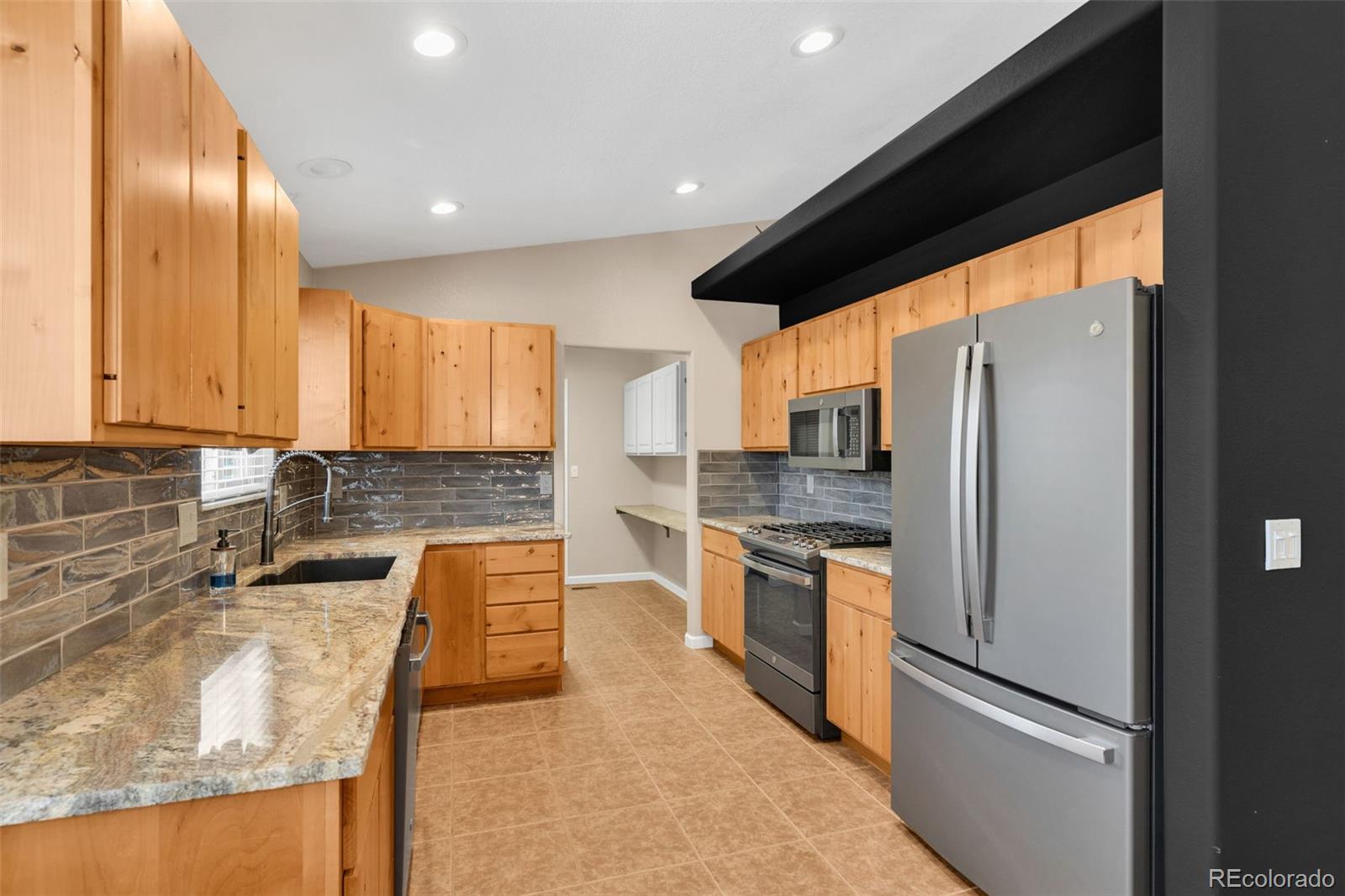 MLS Image #10 for 221  del rey avenue,canon city, Colorado
