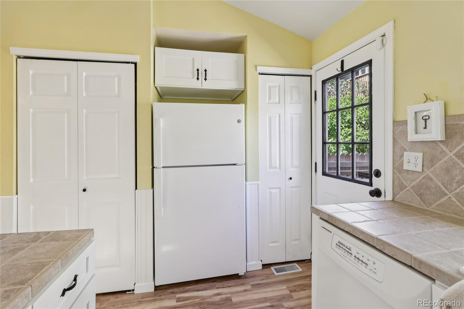 MLS Image #13 for 17468 e rice circle,aurora, Colorado