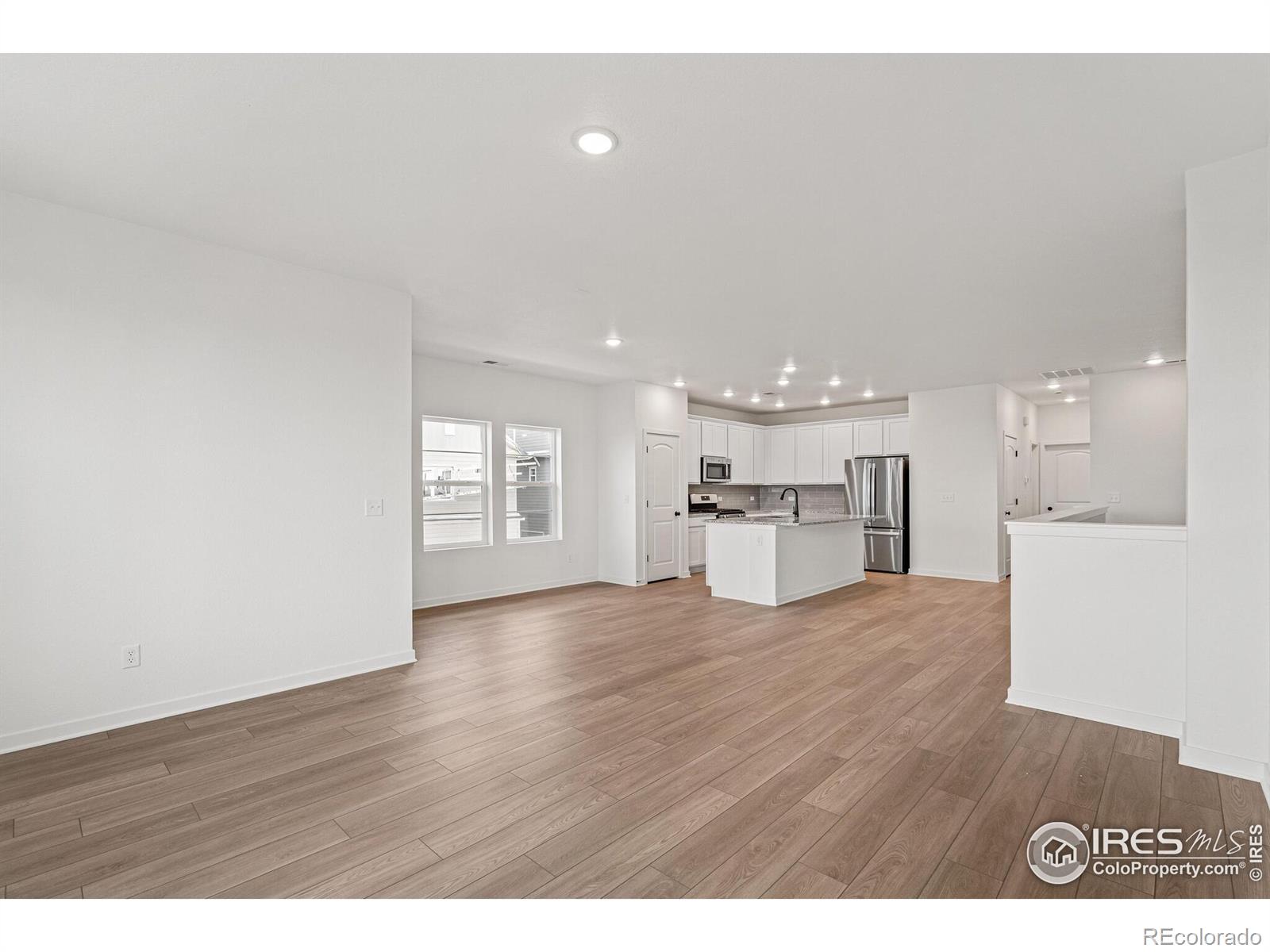 MLS Image #10 for 2795  eddystone way,loveland, Colorado