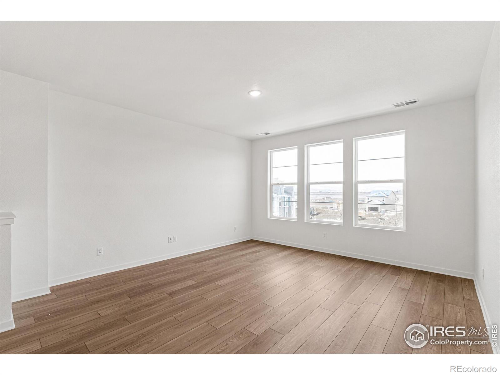 MLS Image #14 for 2795  eddystone way,loveland, Colorado