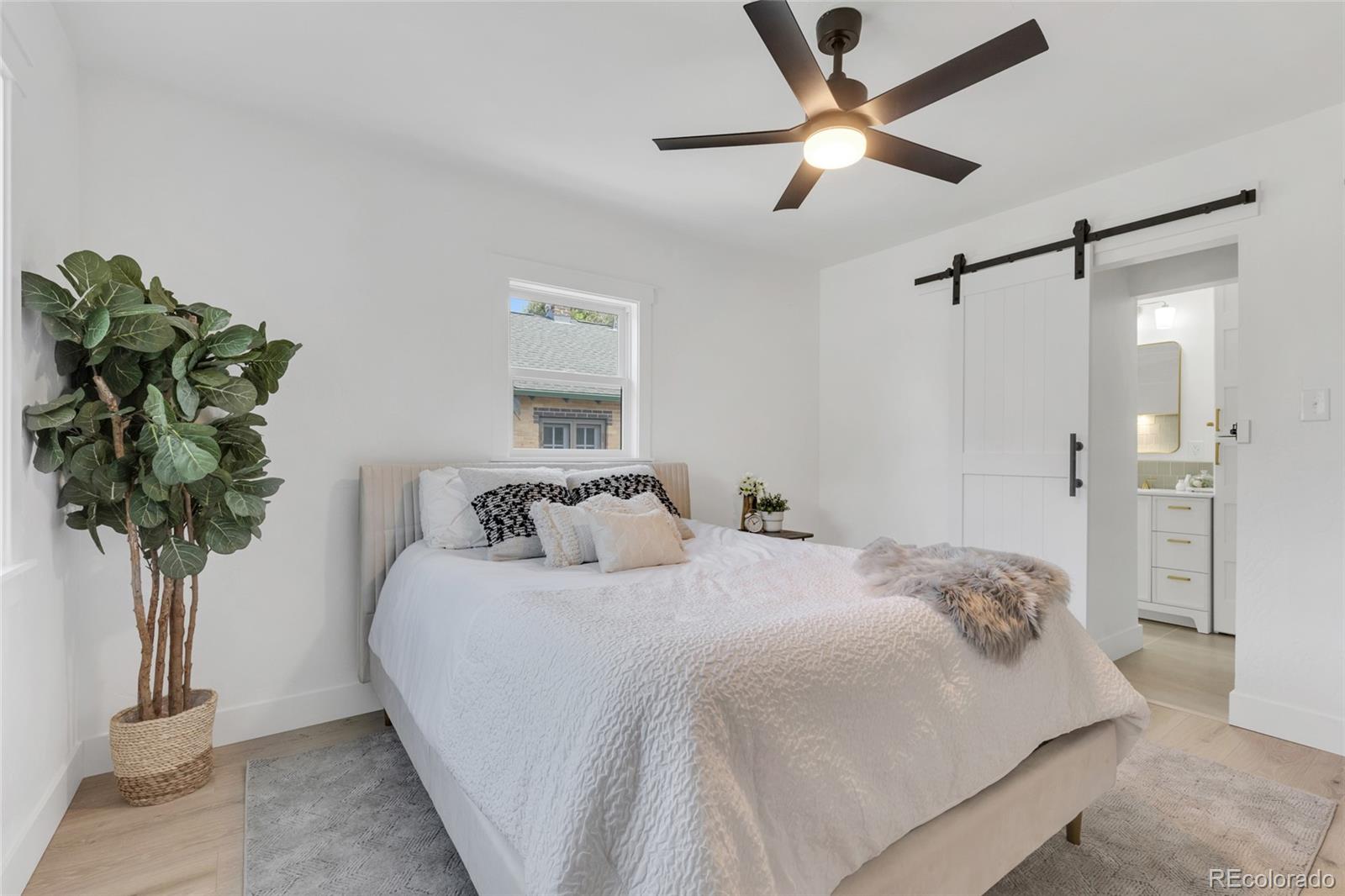 MLS Image #15 for 1462  hudson street,denver, Colorado