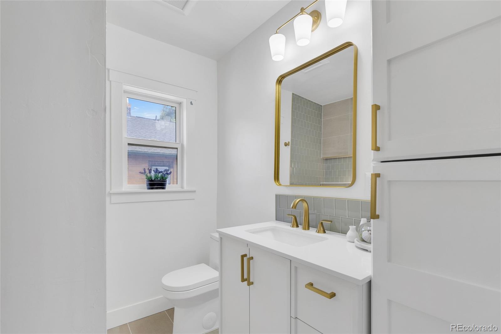 MLS Image #17 for 1462  hudson street,denver, Colorado