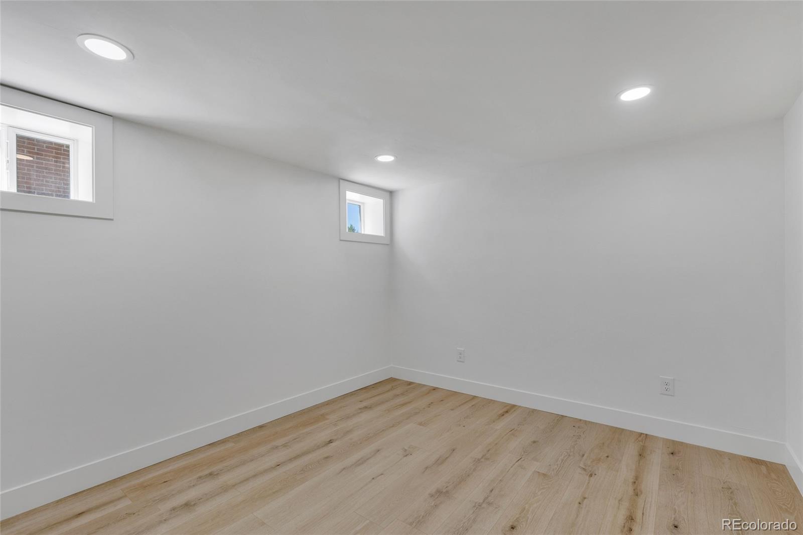 MLS Image #25 for 1462  hudson street,denver, Colorado