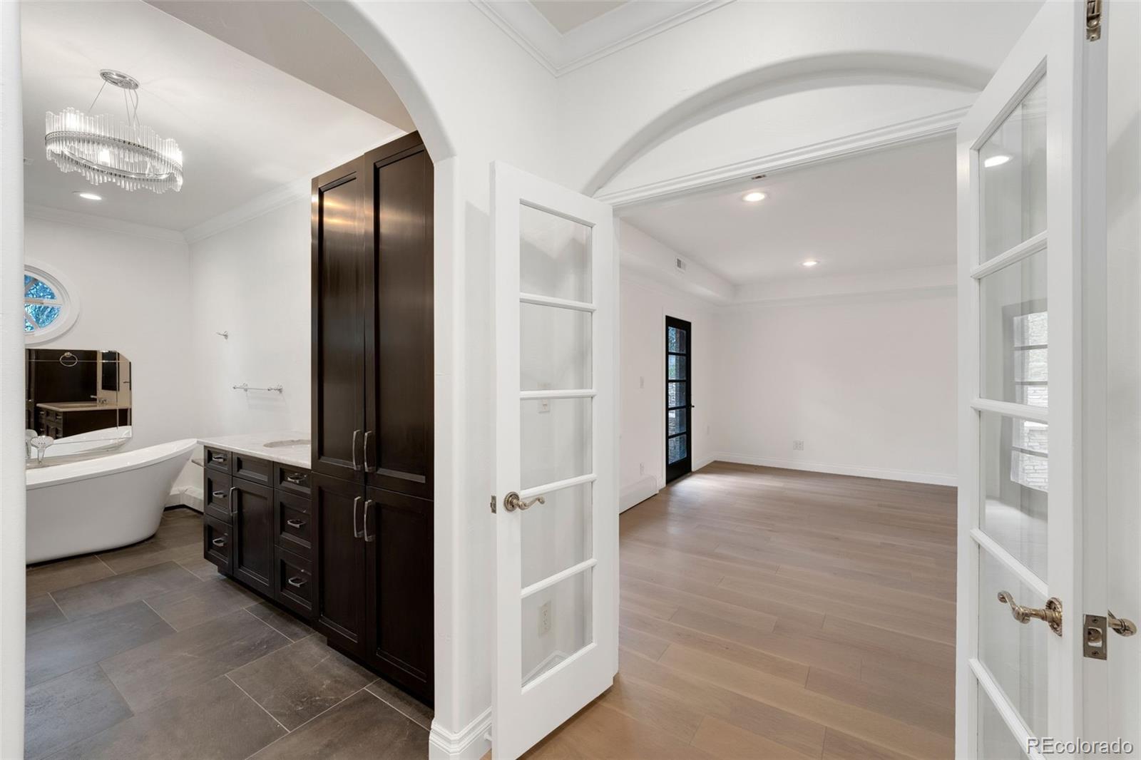 MLS Image #19 for 2111 e alameda avenue,denver, Colorado