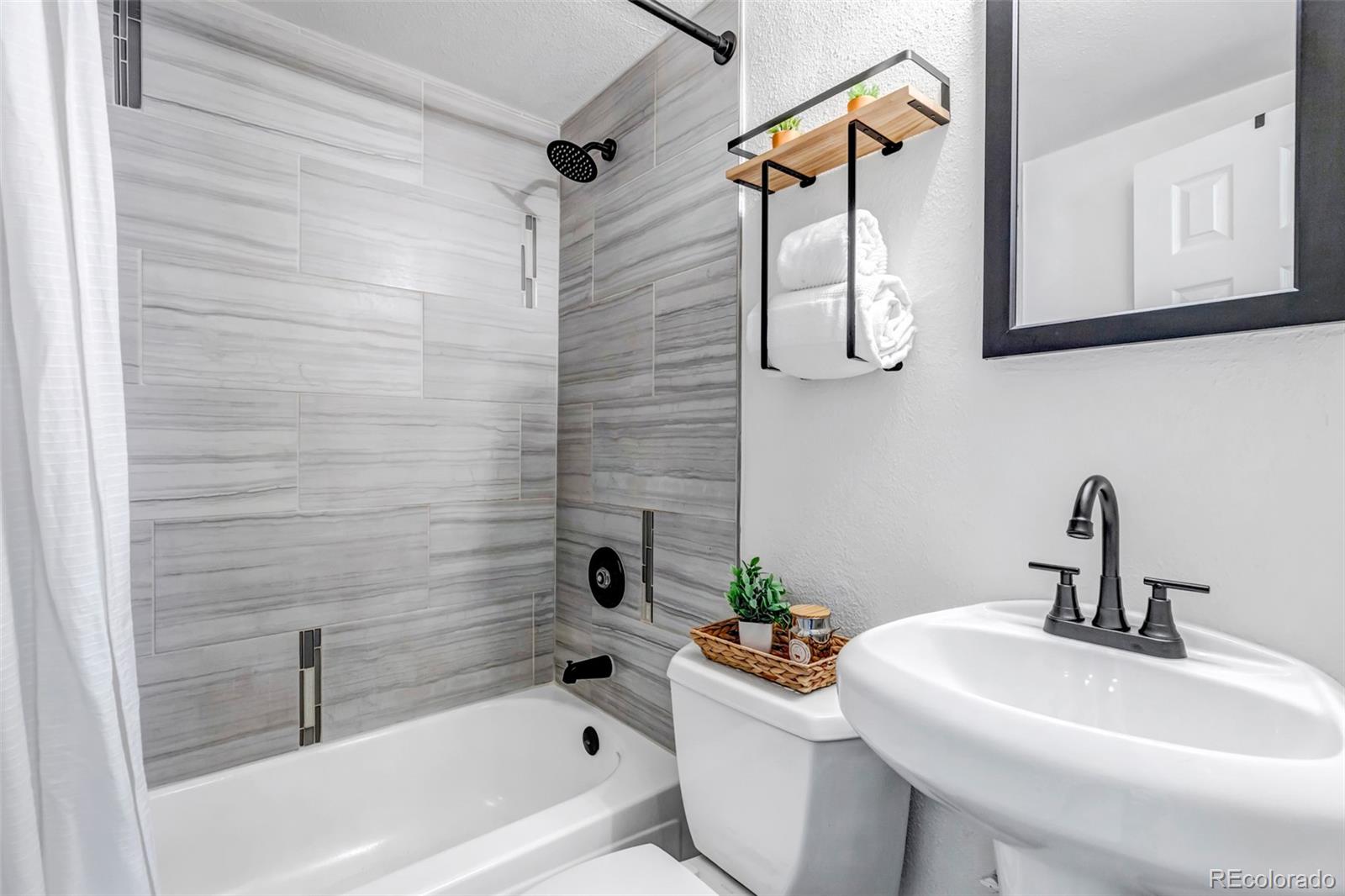 MLS Image #10 for 560 s ames street,lakewood, Colorado