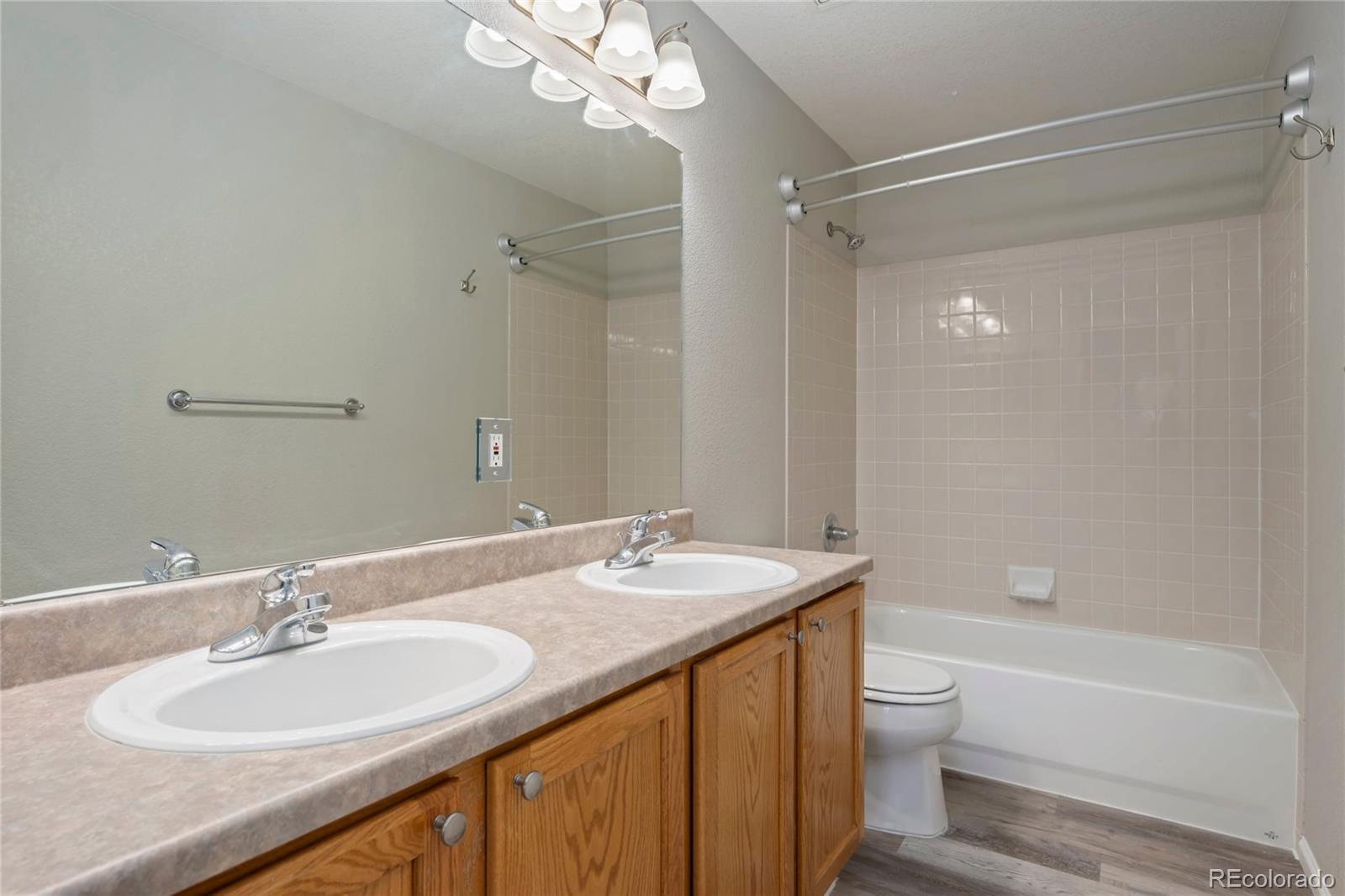 MLS Image #21 for 16580 e 104th place,commerce city, Colorado