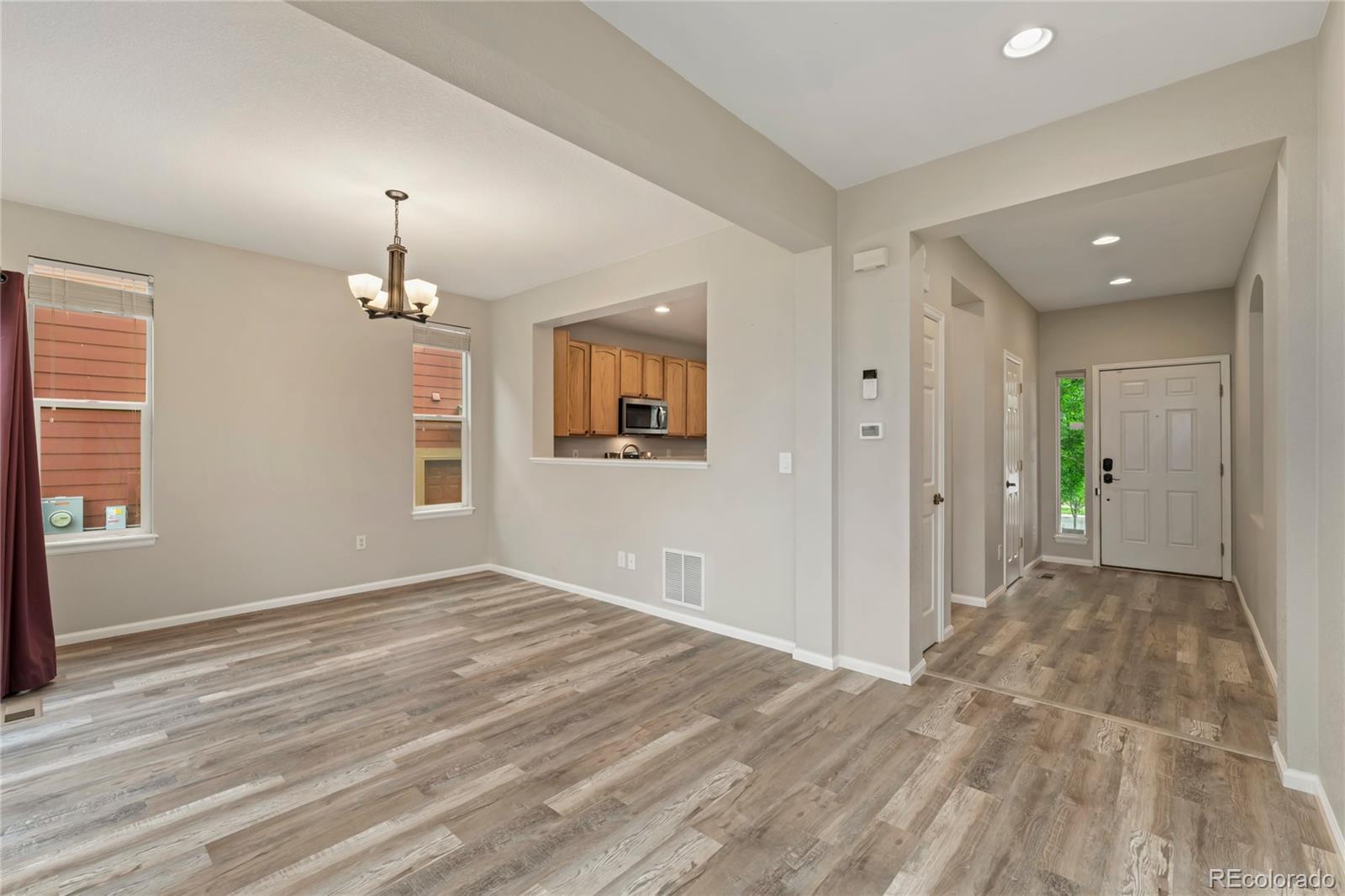 MLS Image #4 for 16580 e 104th place,commerce city, Colorado