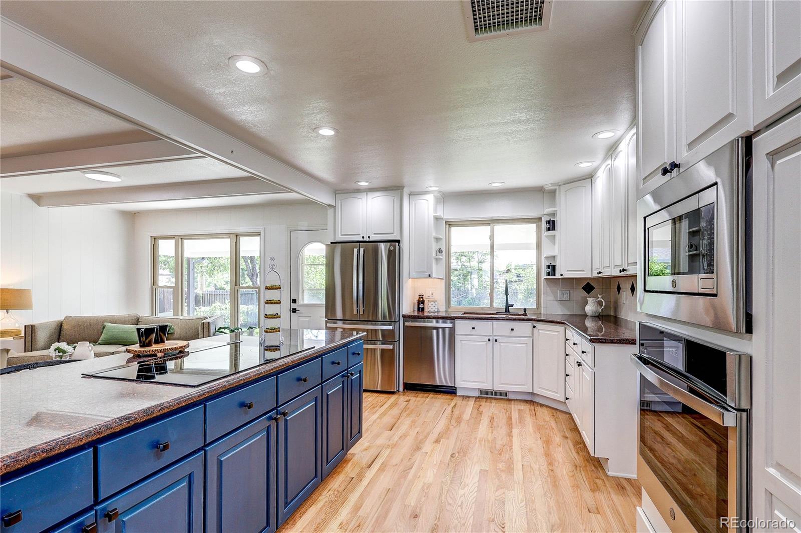 MLS Image #8 for 3304 s valentia court,denver, Colorado