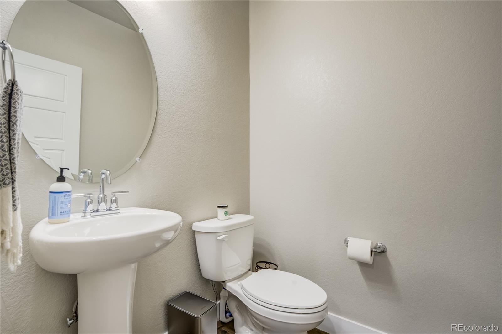 MLS Image #14 for 4621 s kipling circle,littleton, Colorado