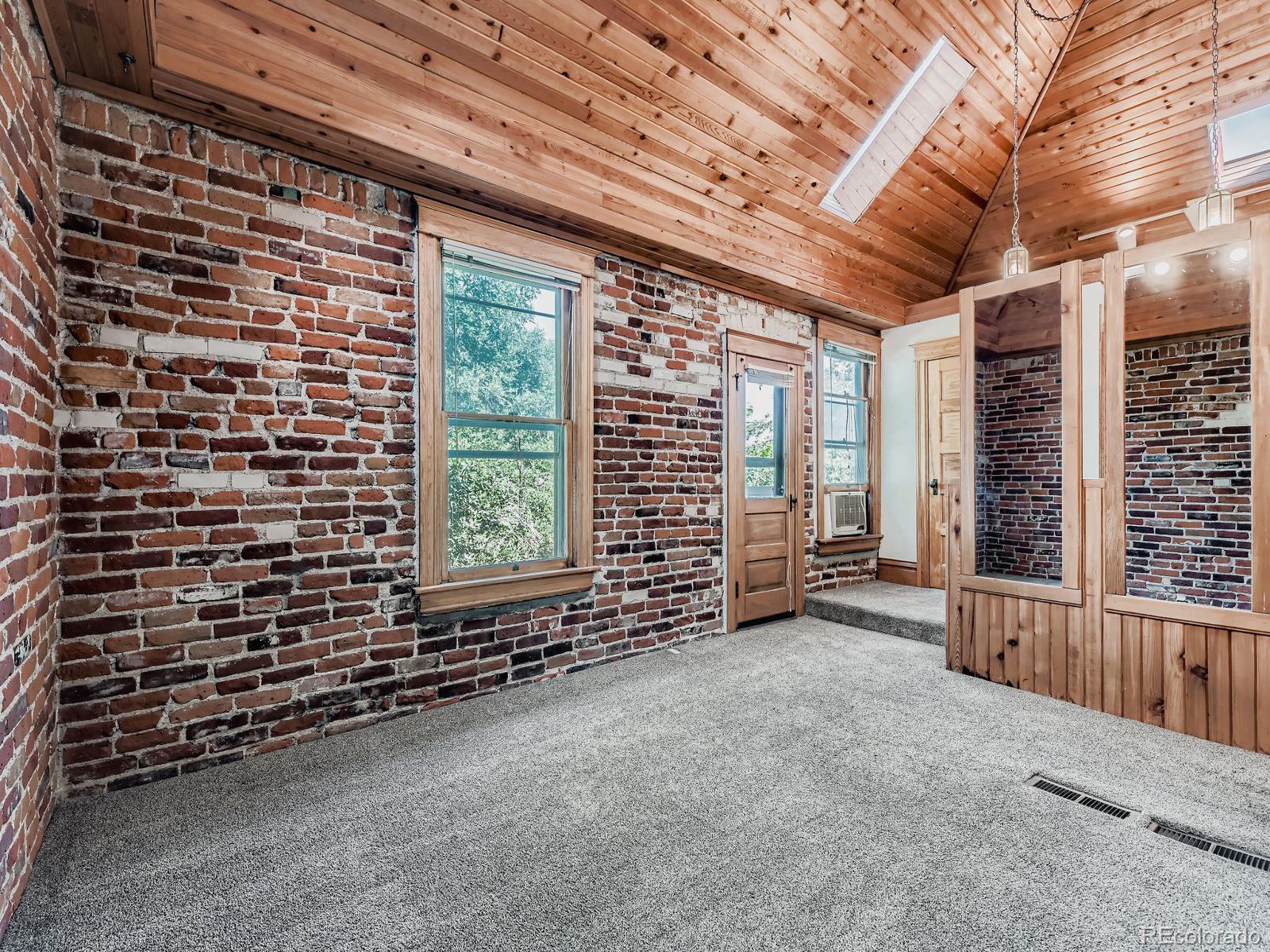 MLS Image #13 for 1467  saint paul street,denver, Colorado