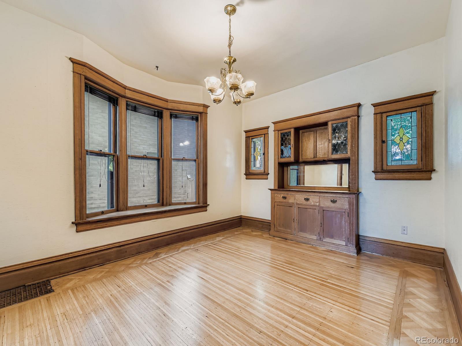 MLS Image #6 for 1467  saint paul street,denver, Colorado