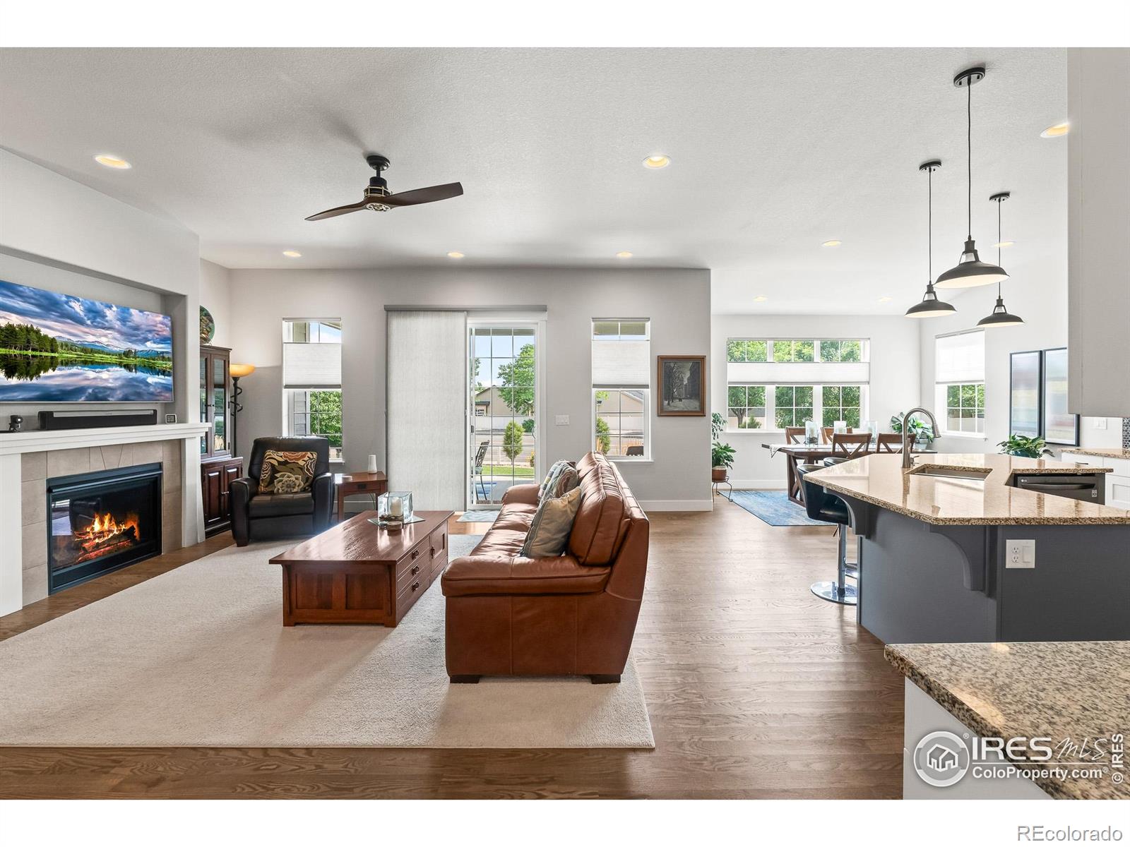 MLS Image #12 for 401  cascade court,johnstown, Colorado