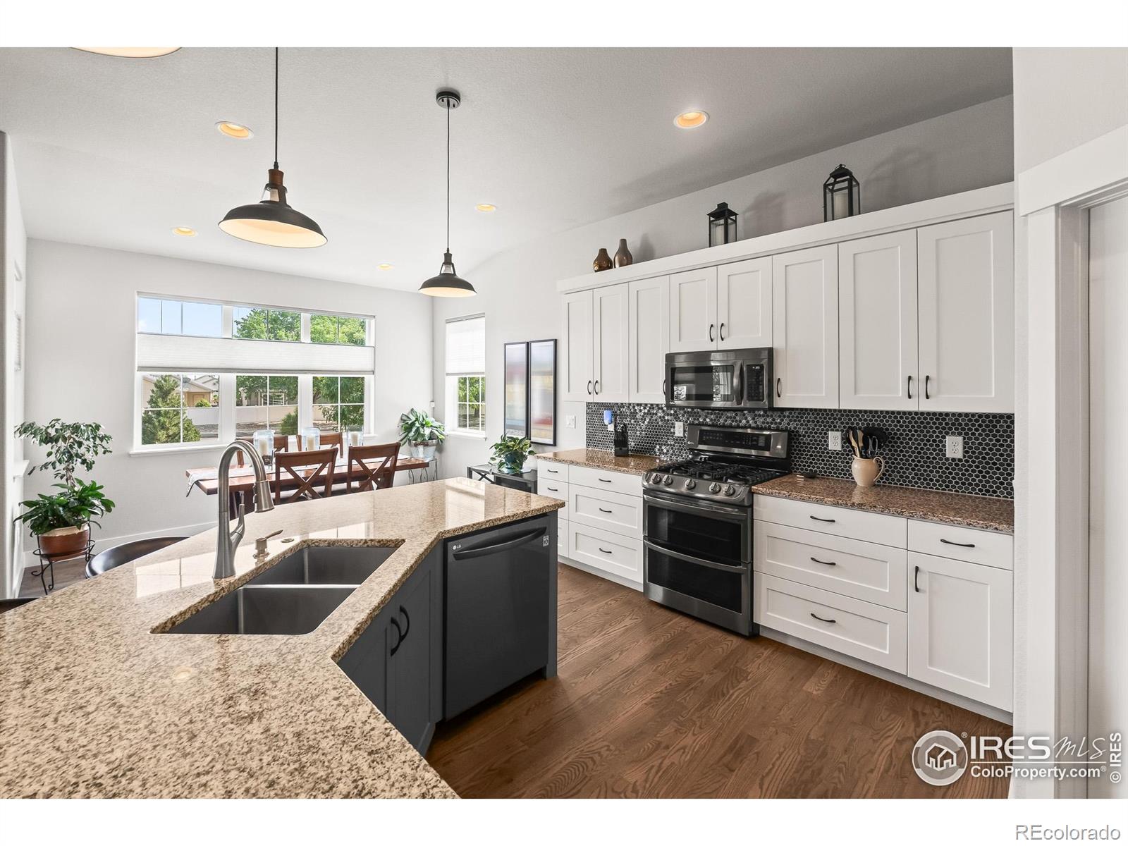 MLS Image #18 for 401  cascade court,johnstown, Colorado