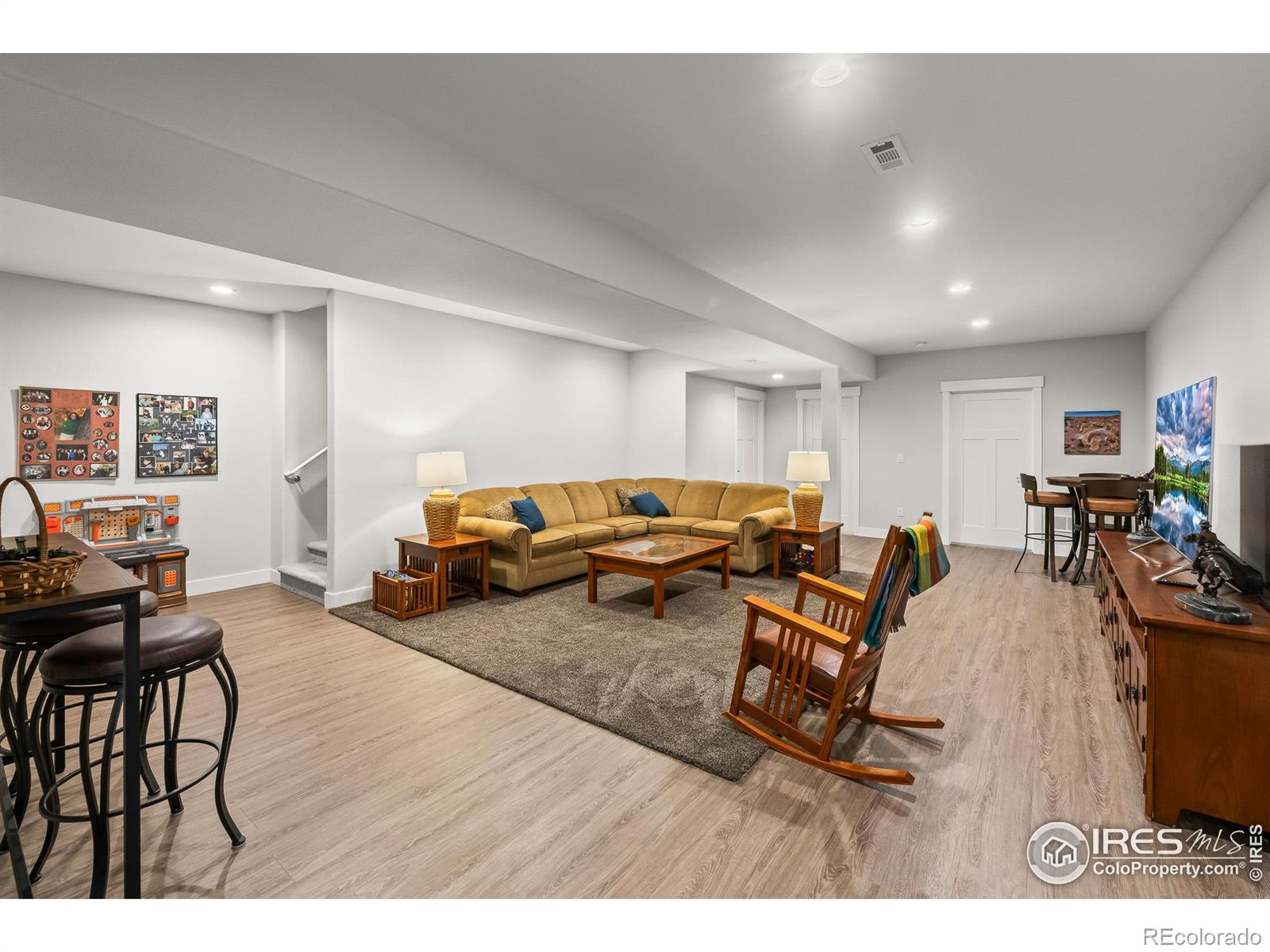 MLS Image #23 for 401  cascade court,johnstown, Colorado