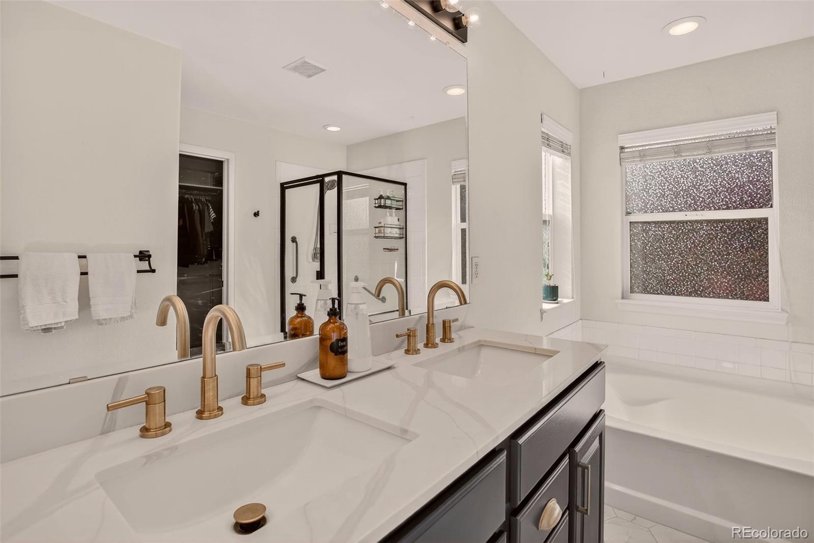 MLS Image #17 for 4434 s independence court,littleton, Colorado