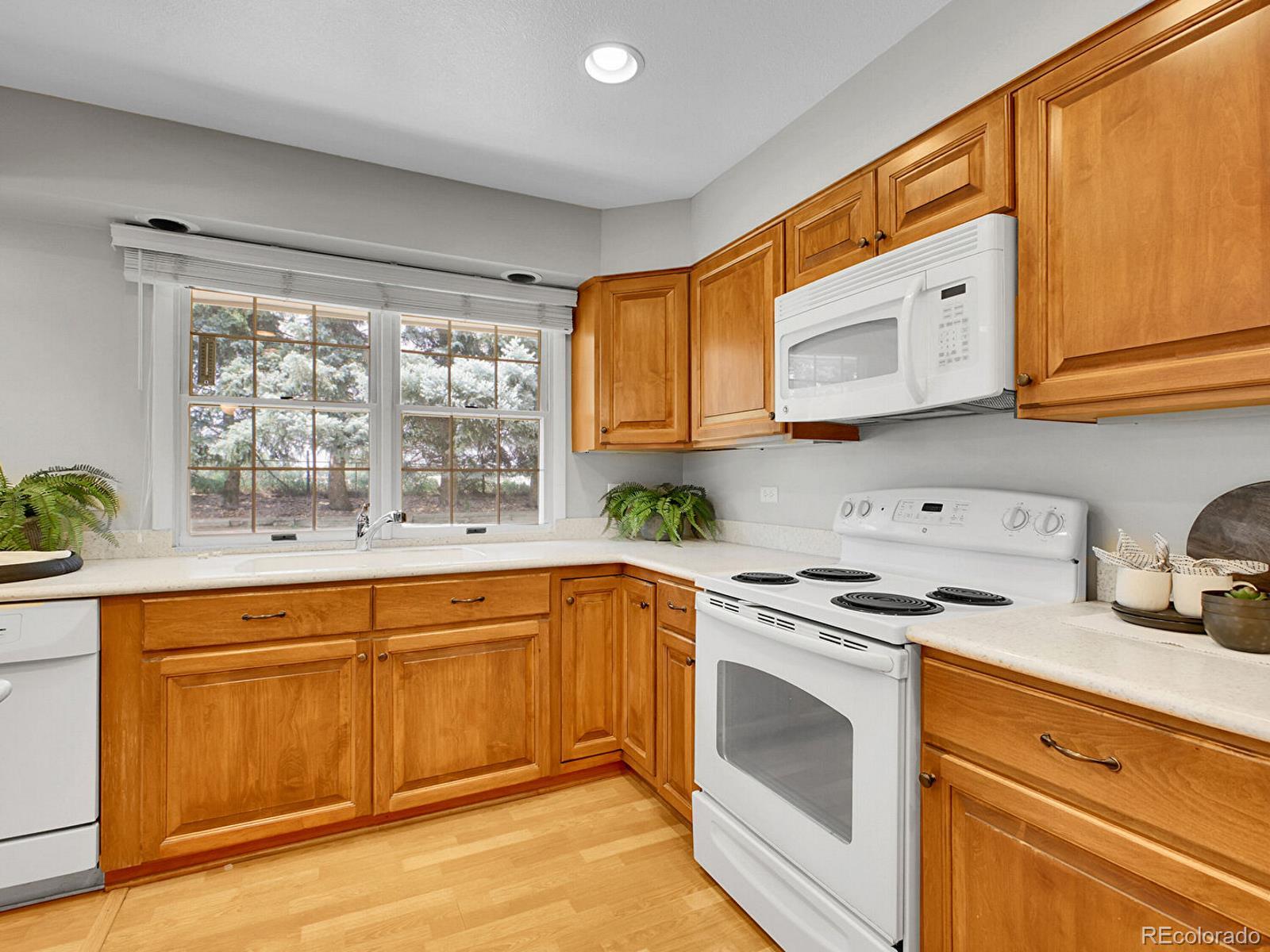 MLS Image #12 for 5895 w plymouth drive,littleton, Colorado