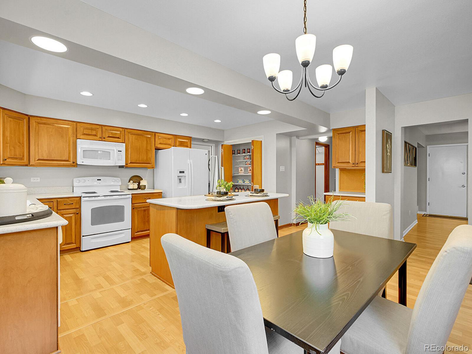 MLS Image #14 for 5895 w plymouth drive,littleton, Colorado