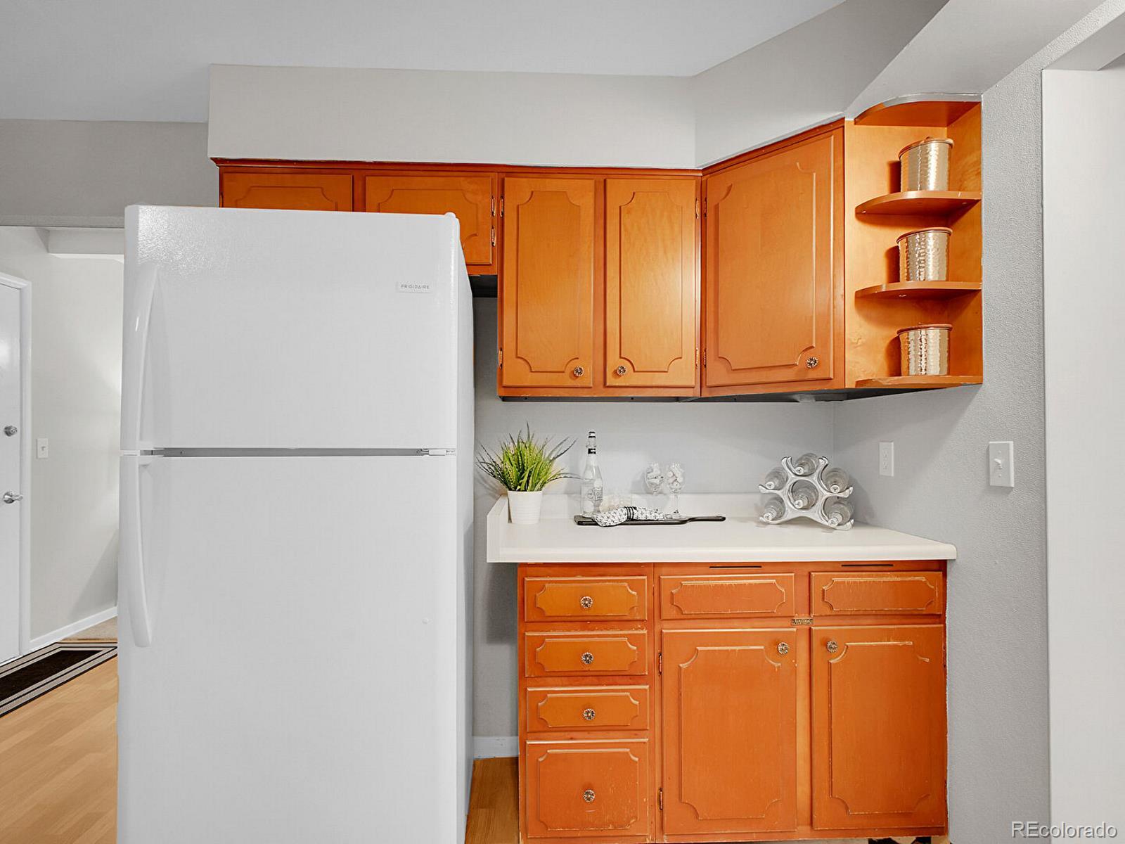MLS Image #16 for 5895 w plymouth drive,littleton, Colorado