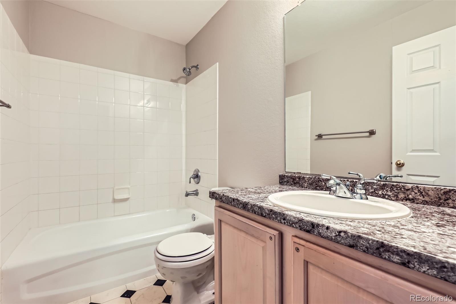MLS Image #22 for 4734  perth street,denver, Colorado