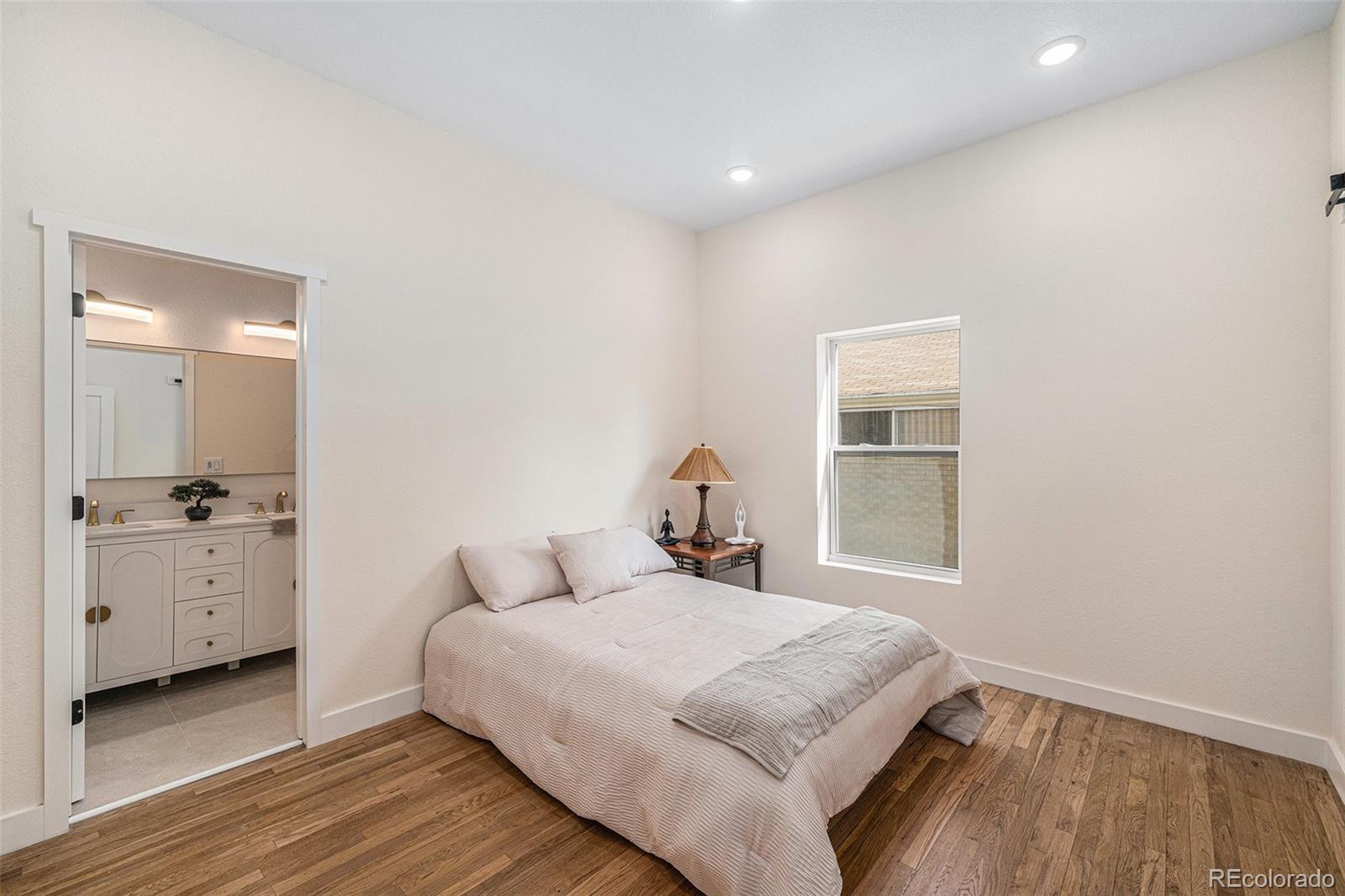 MLS Image #11 for 2328 n race street,denver, Colorado