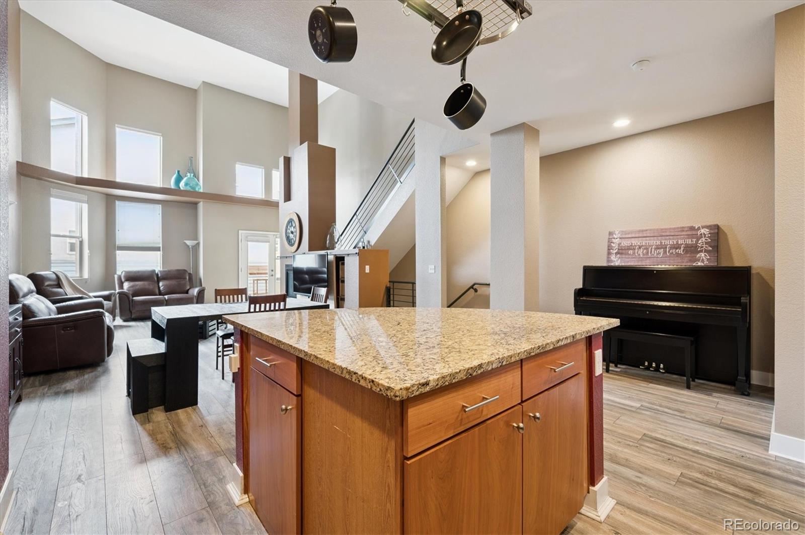 MLS Image #9 for 2378 s wheeling circle,aurora, Colorado