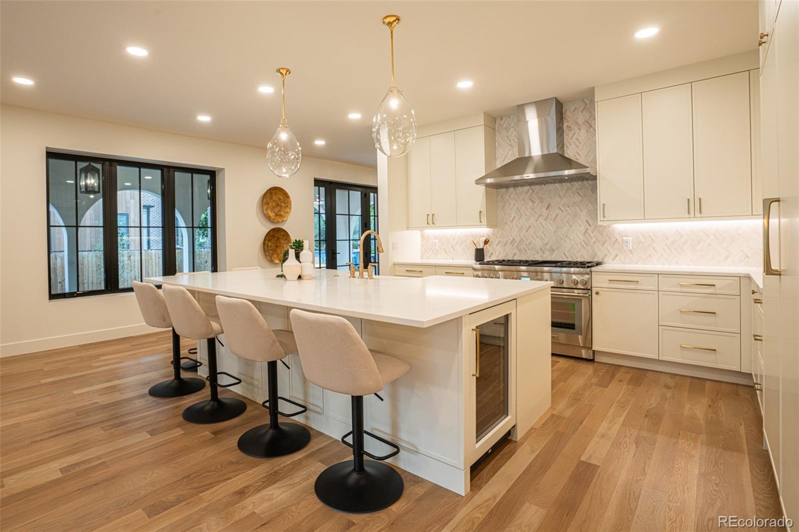 MLS Image #10 for 1158 s vine street,denver, Colorado