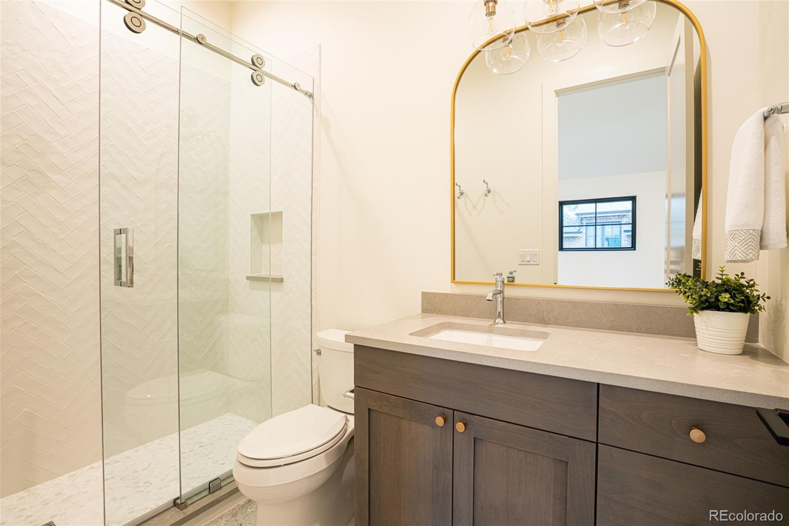 MLS Image #30 for 1158 s vine street,denver, Colorado