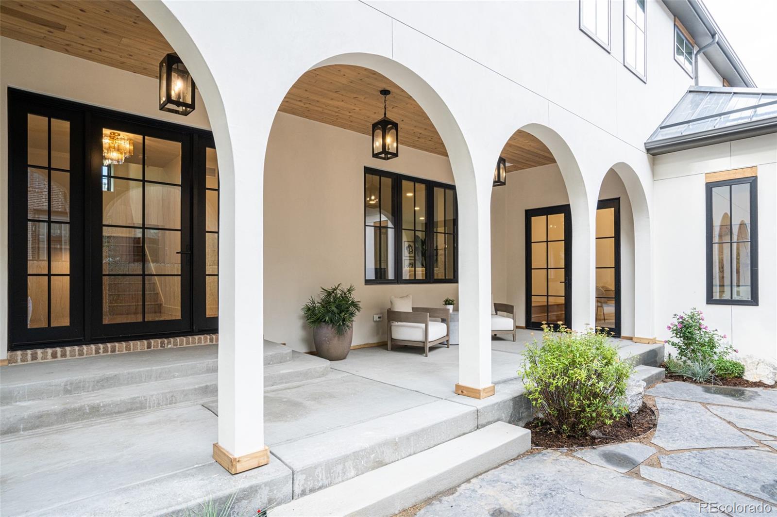 MLS Image #4 for 1158 s vine street,denver, Colorado