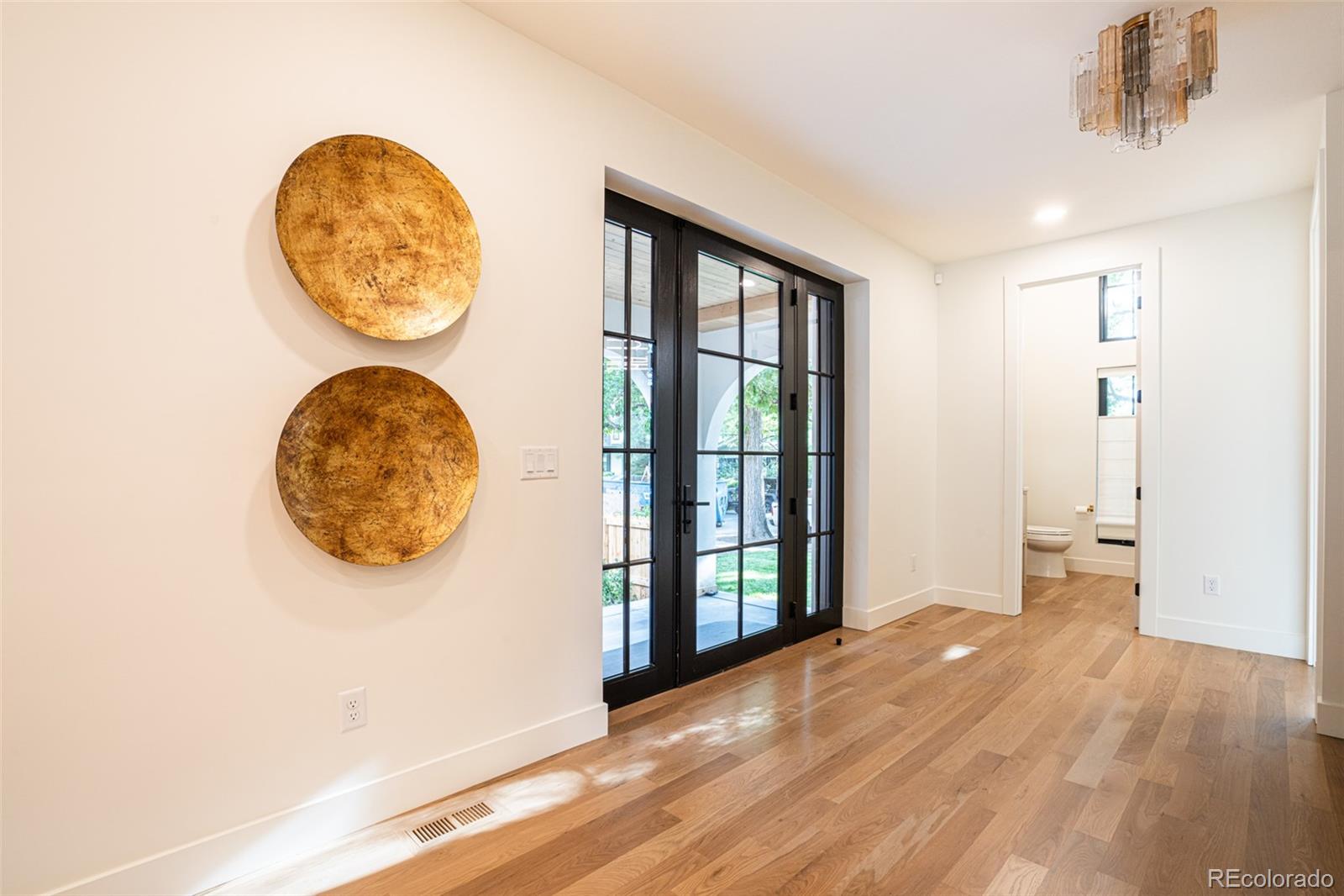 MLS Image #6 for 1158 s vine street,denver, Colorado