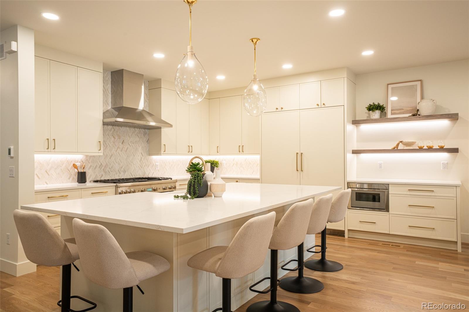 MLS Image #8 for 1158 s vine street,denver, Colorado