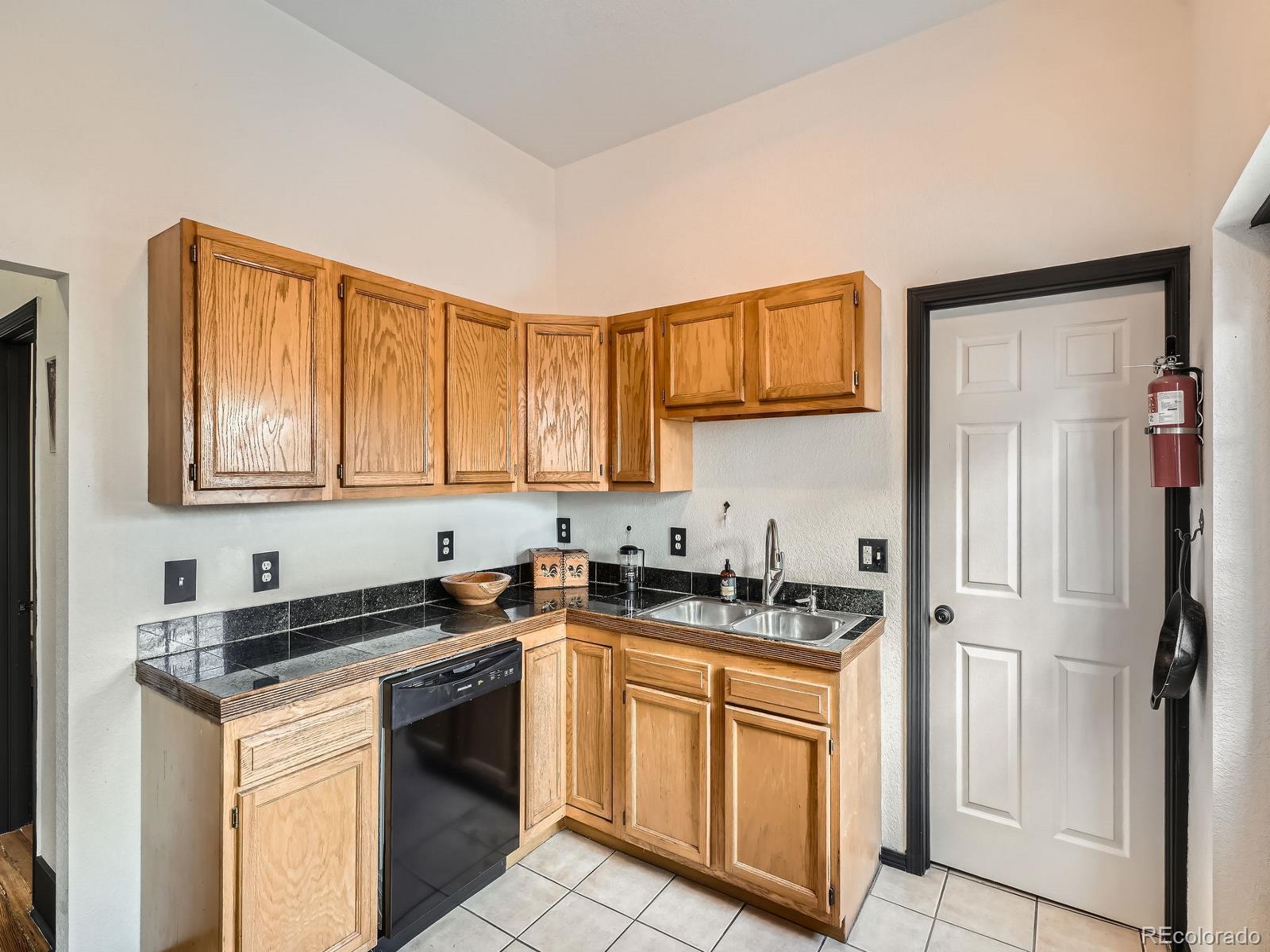 MLS Image #12 for 3310 n gilpin street,denver, Colorado