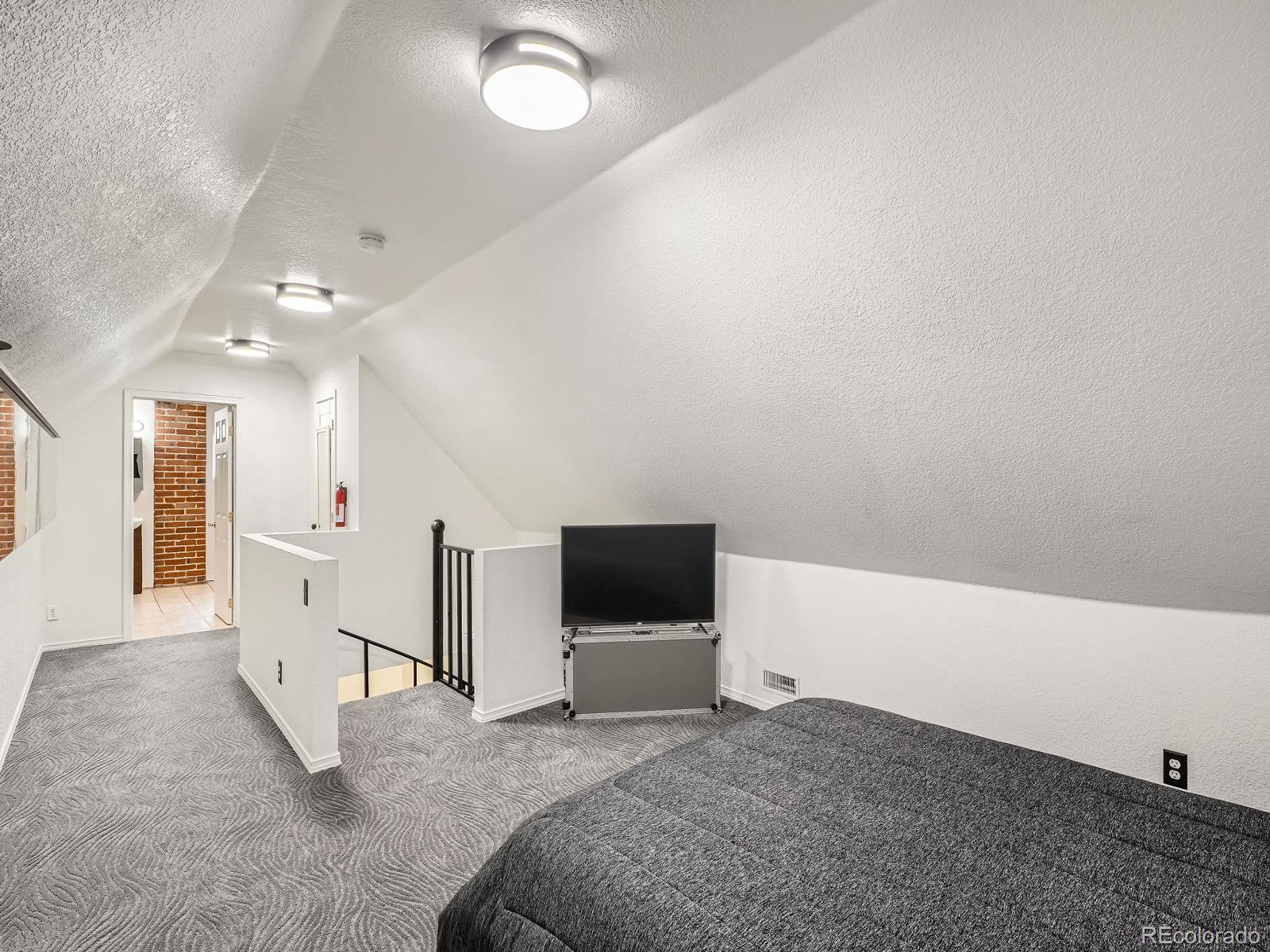 MLS Image #21 for 3310 n gilpin street,denver, Colorado