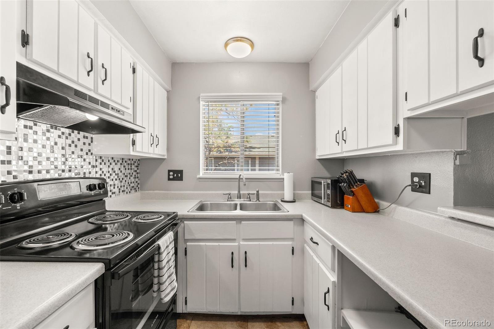 MLS Image #10 for 13197 e louisiana avenue,aurora, Colorado