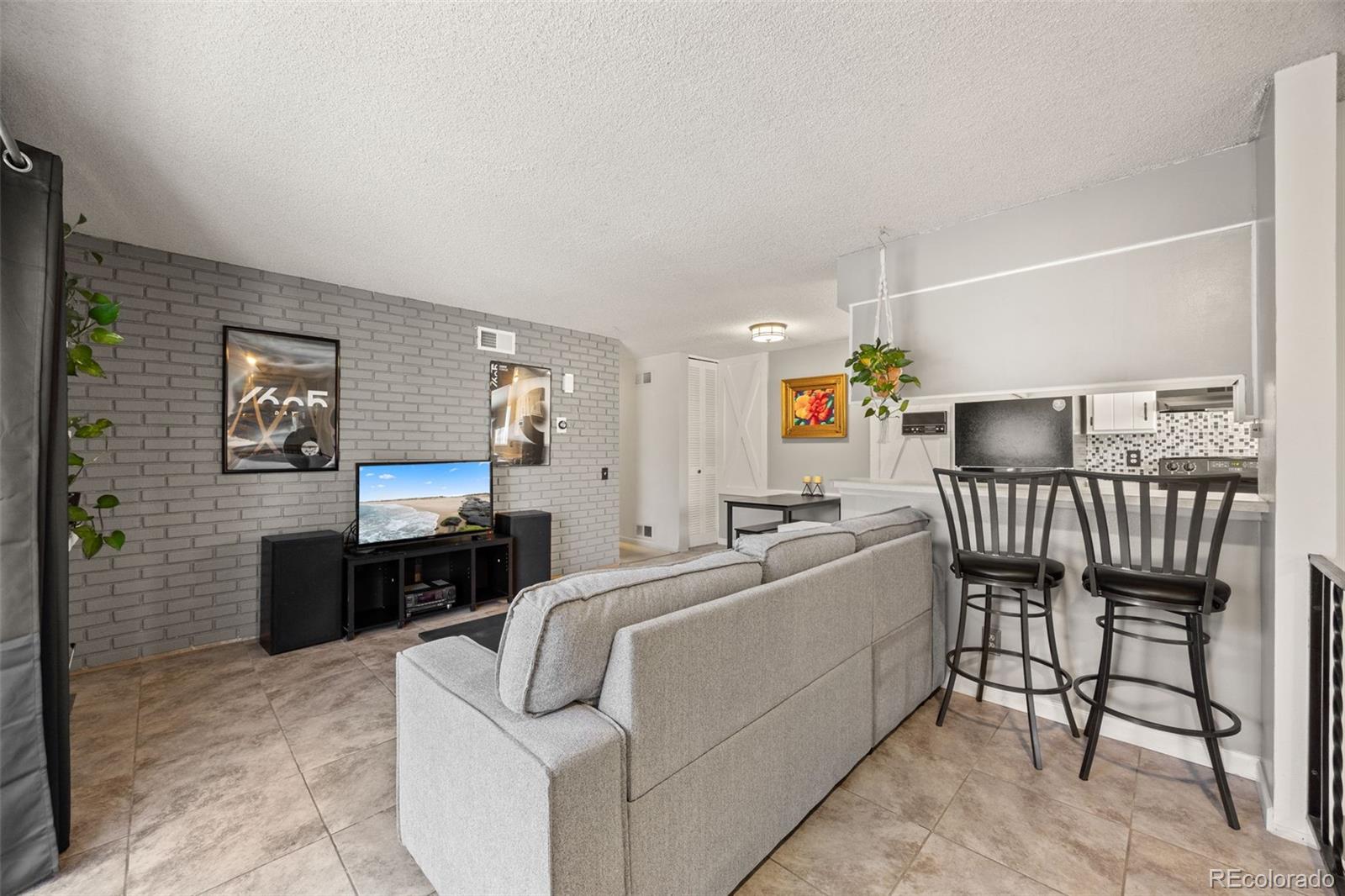 MLS Image #2 for 13197 e louisiana avenue,aurora, Colorado