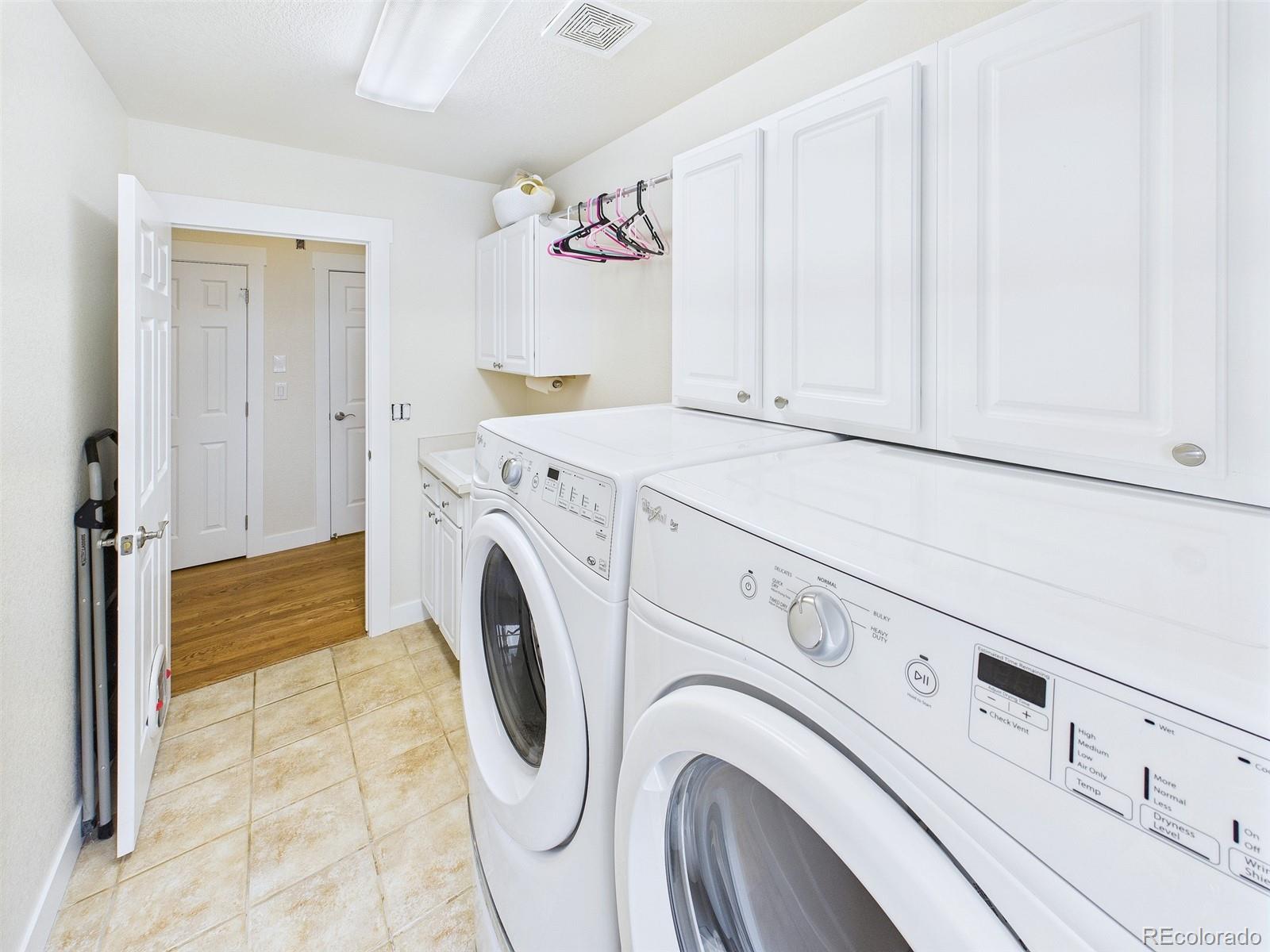 MLS Image #14 for 837  glenarbor circle,longmont, Colorado