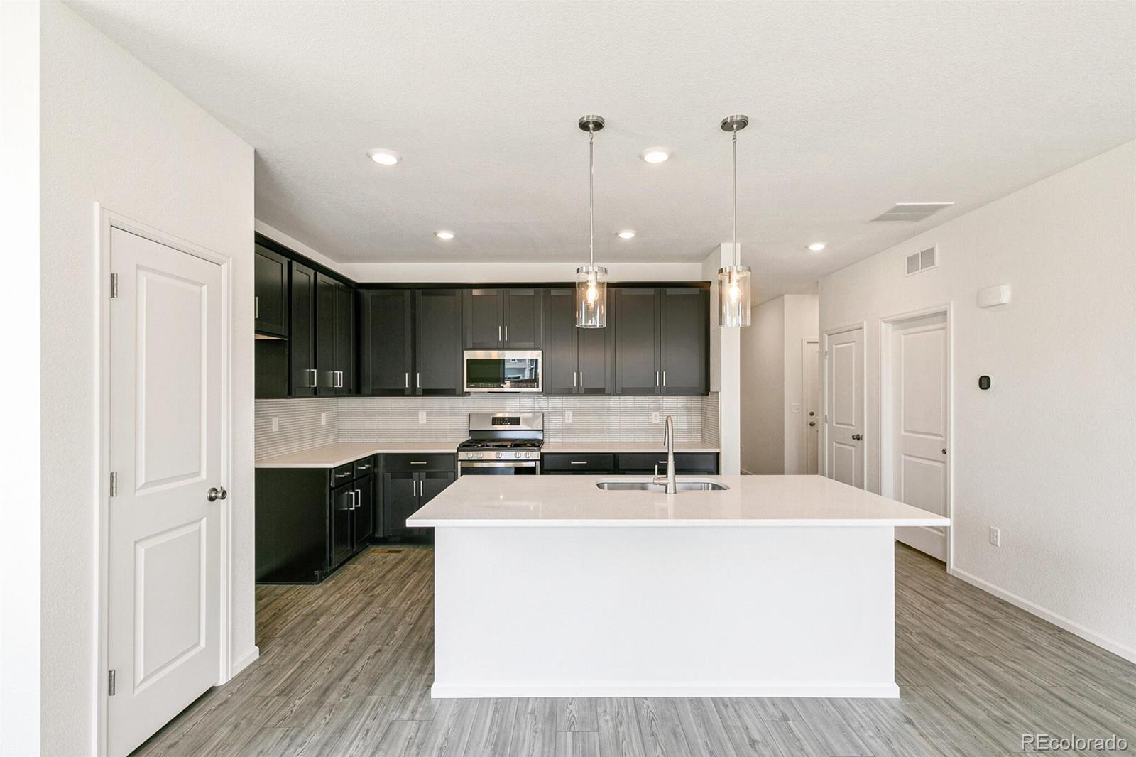 MLS Image #12 for 13322 e 110th way,commerce city, Colorado