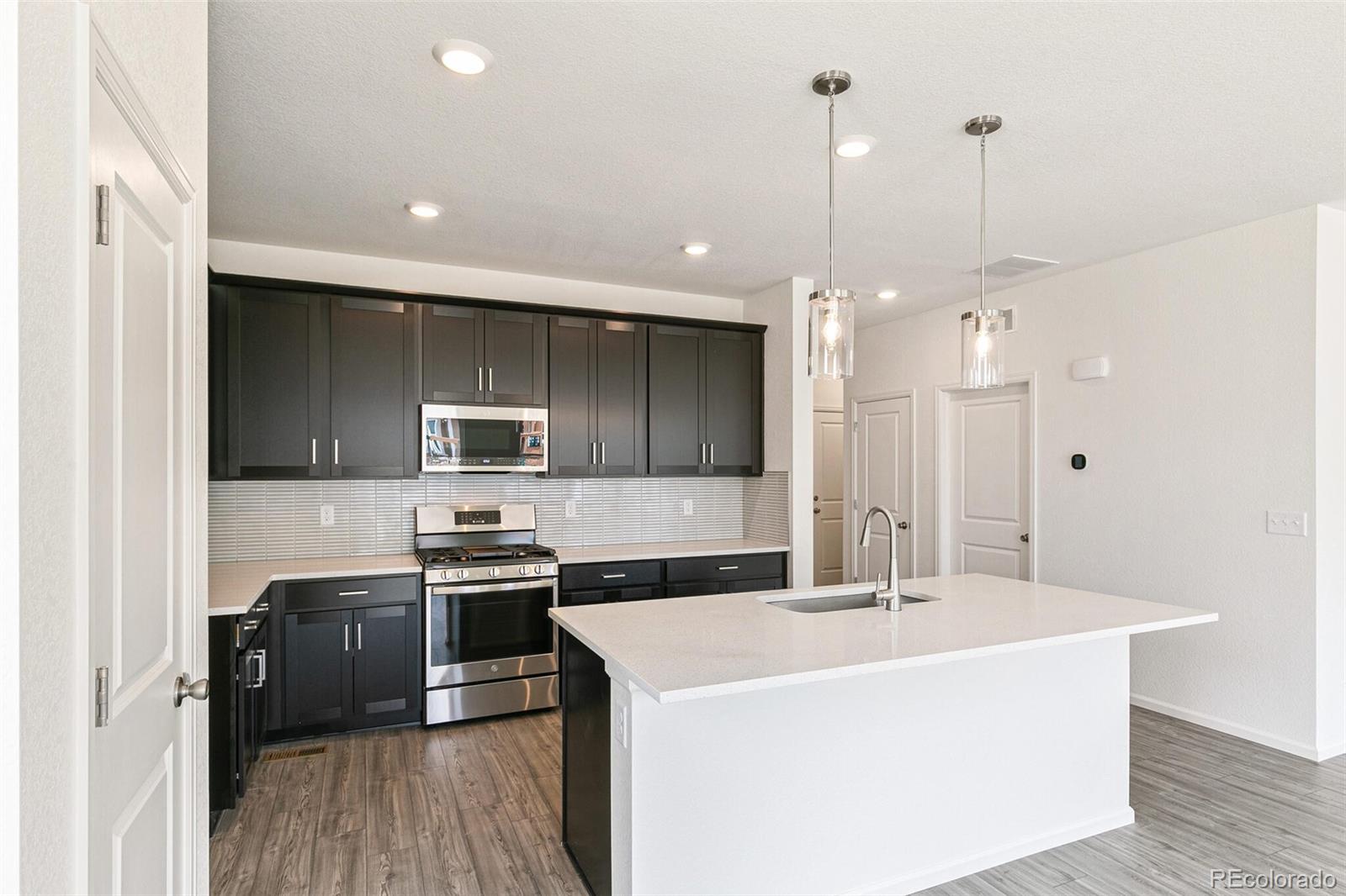 MLS Image #13 for 13322 e 110th way,commerce city, Colorado