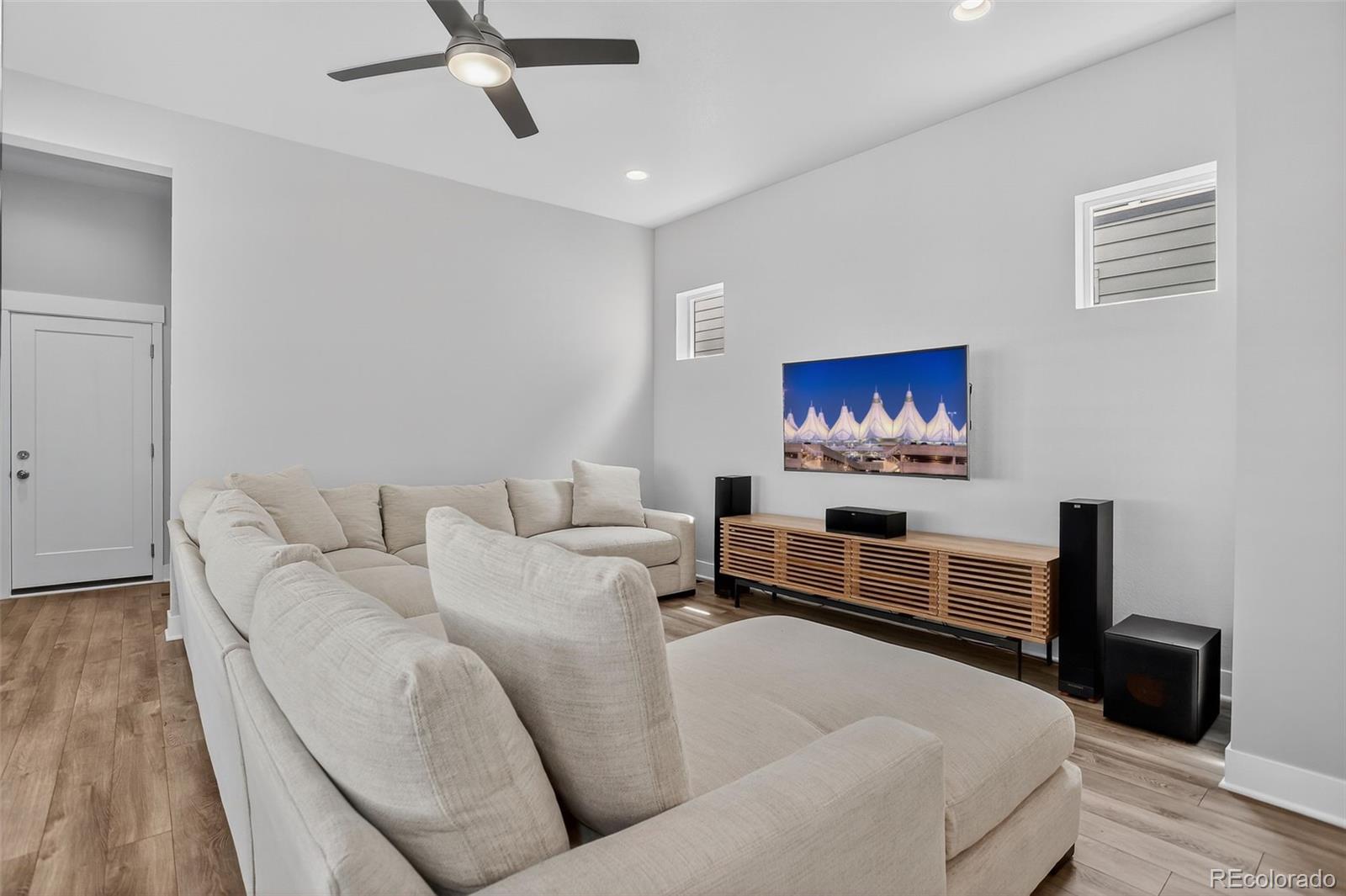 MLS Image #7 for 21554 e 59th drive,aurora, Colorado