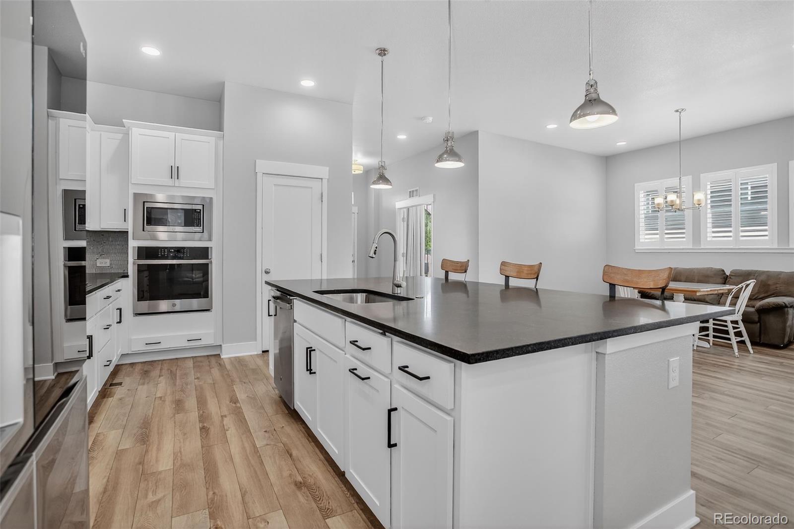 MLS Image #9 for 21554 e 59th drive,aurora, Colorado