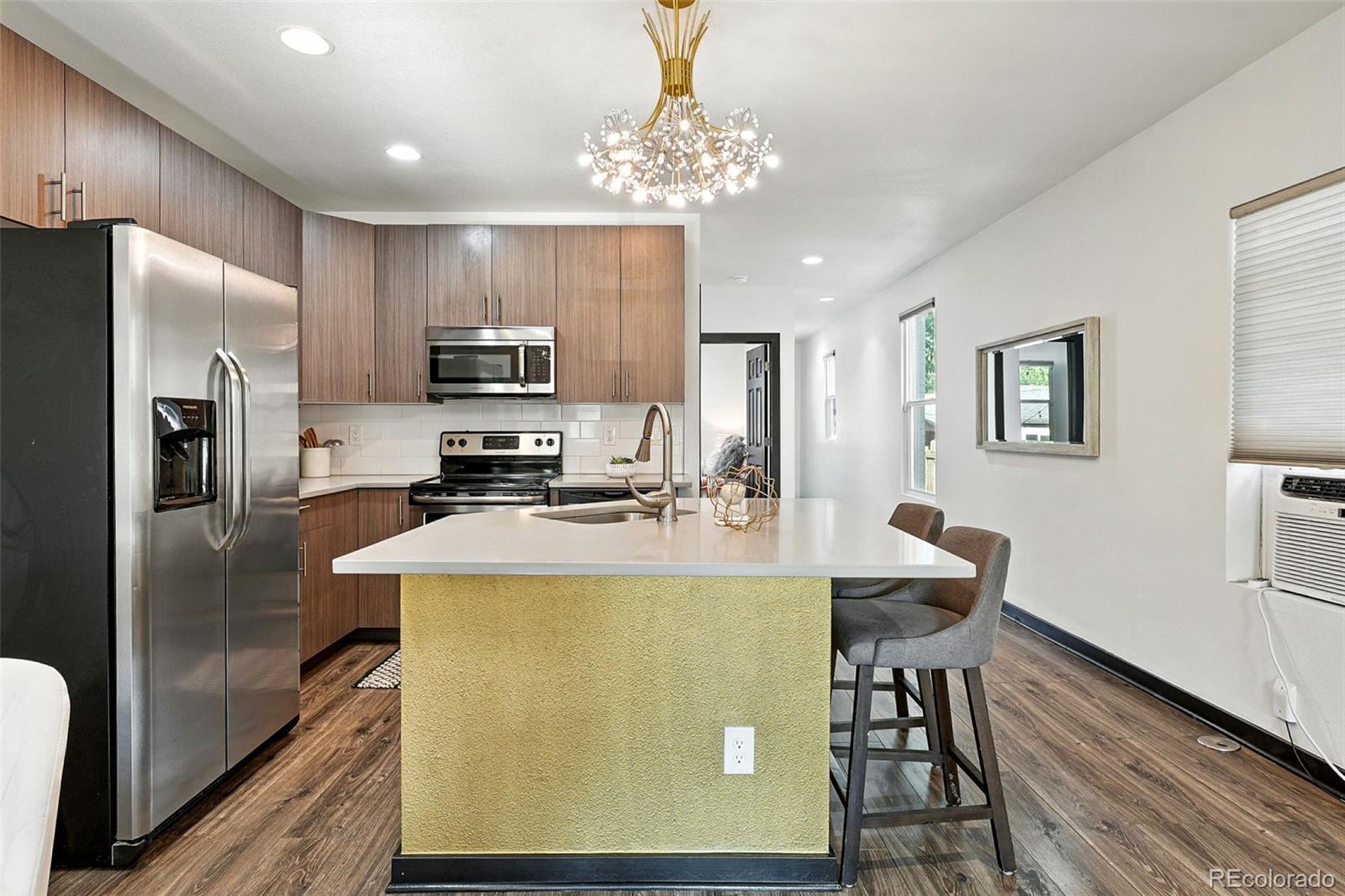 MLS Image #9 for 856  fox street,denver, Colorado