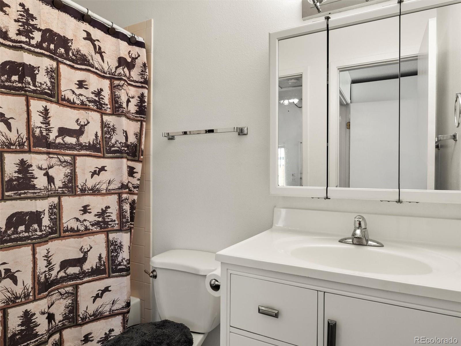 MLS Image #22 for 16056 e ithaca place,aurora, Colorado