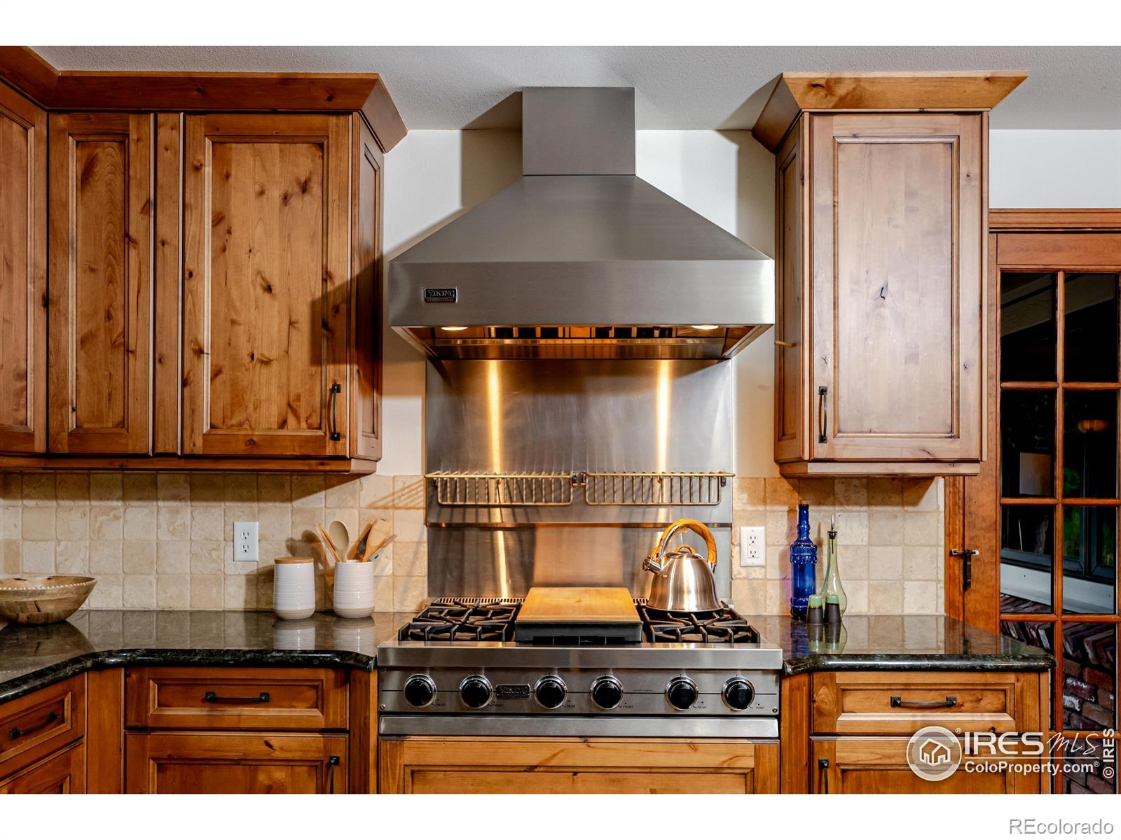 MLS Image #12 for 31820 s saint vrain drive,lyons, Colorado