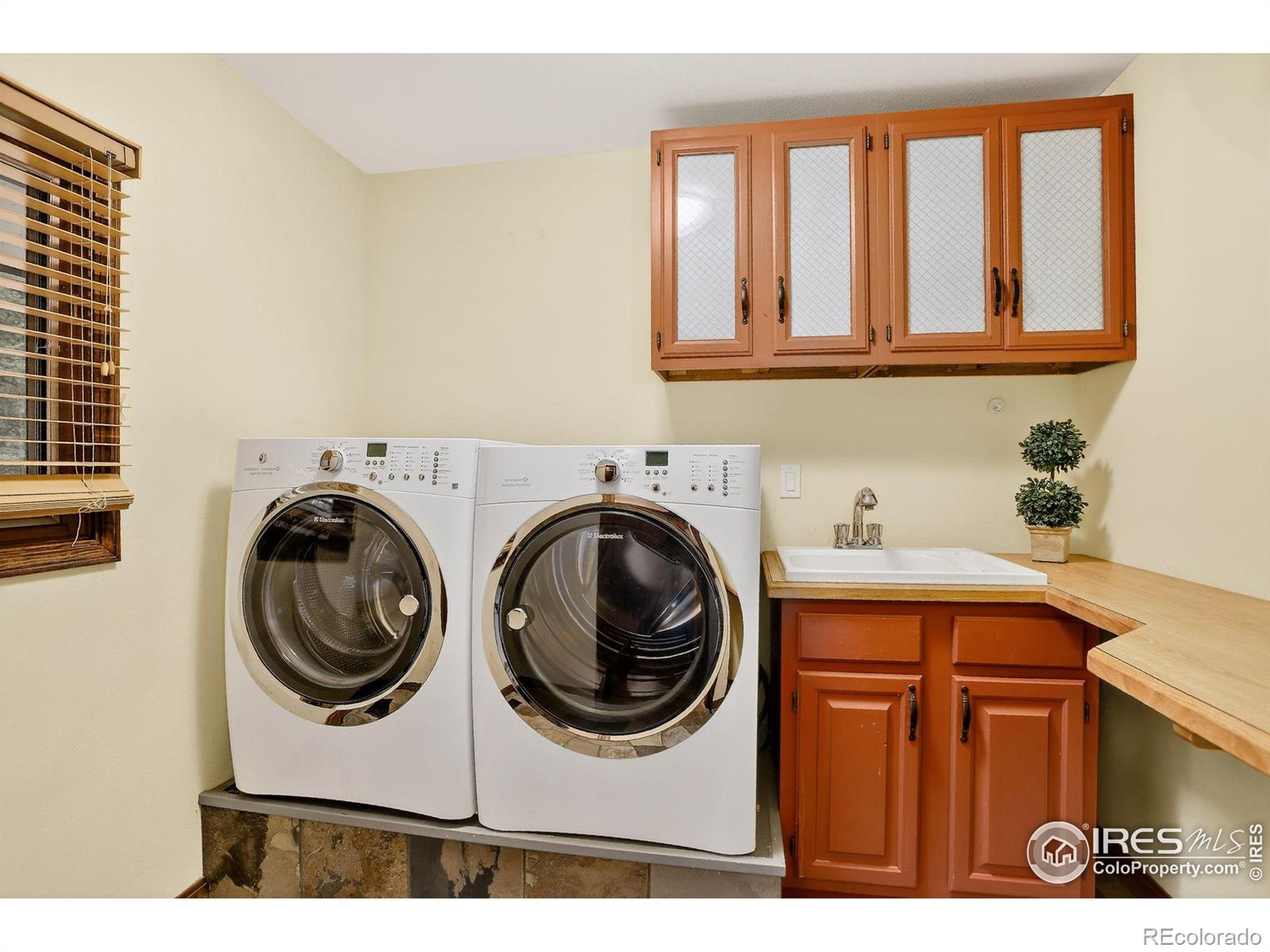 MLS Image #26 for 31820 s saint vrain drive,lyons, Colorado