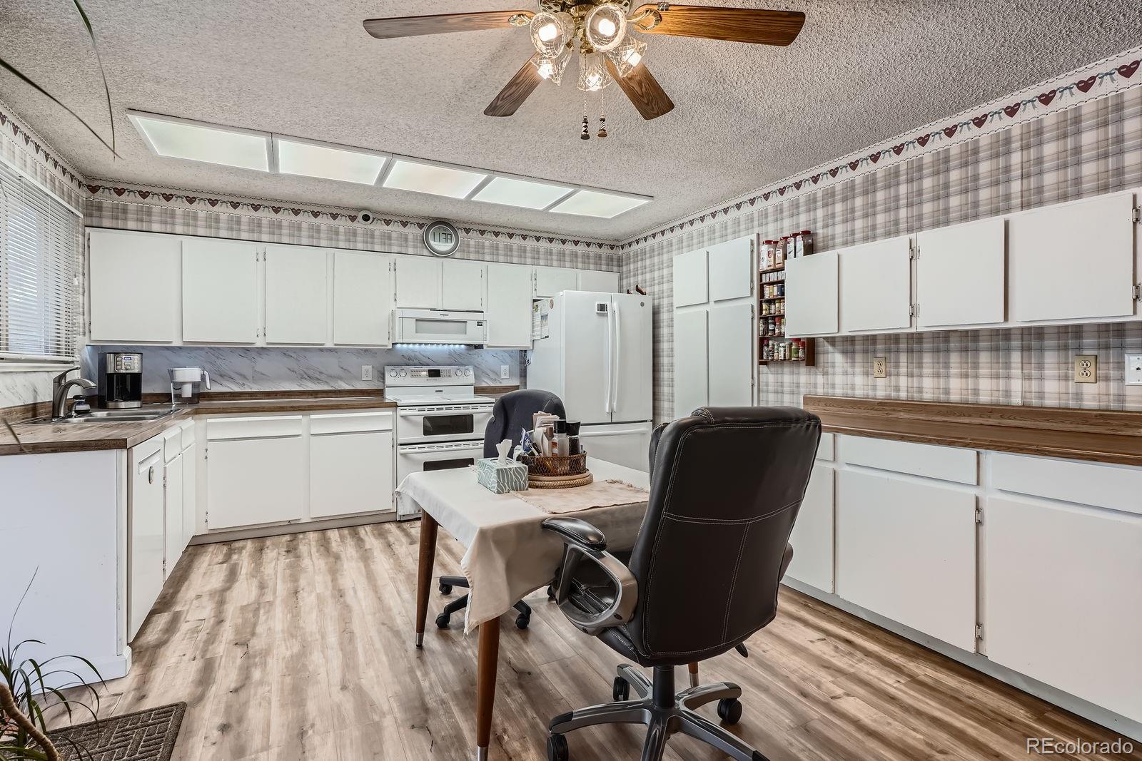 MLS Image #11 for 6314 s johnson street,littleton, Colorado